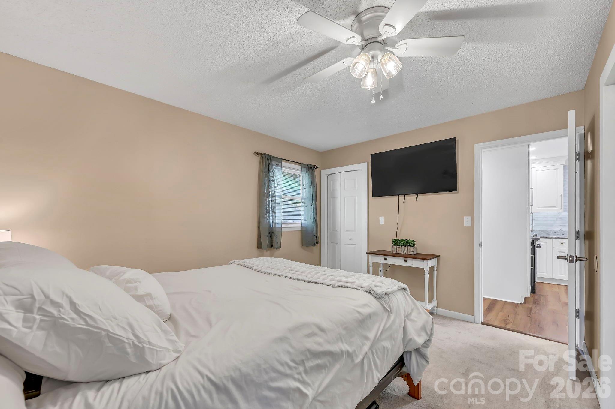 426 Meadowood Lane Property Photo 23