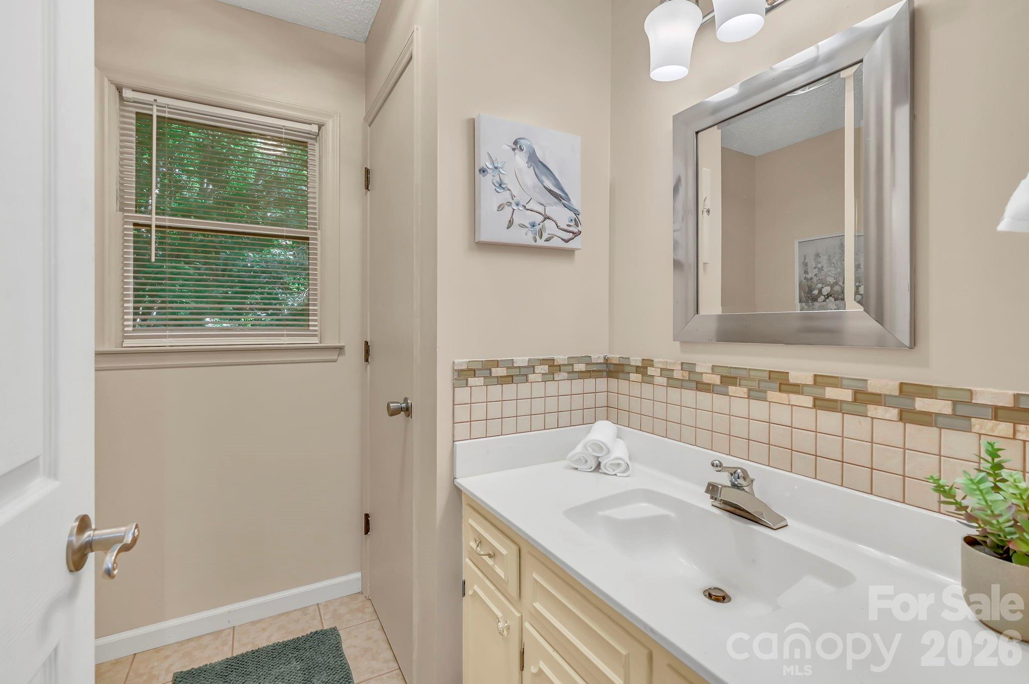 426 Meadowood Lane Property Photo 27