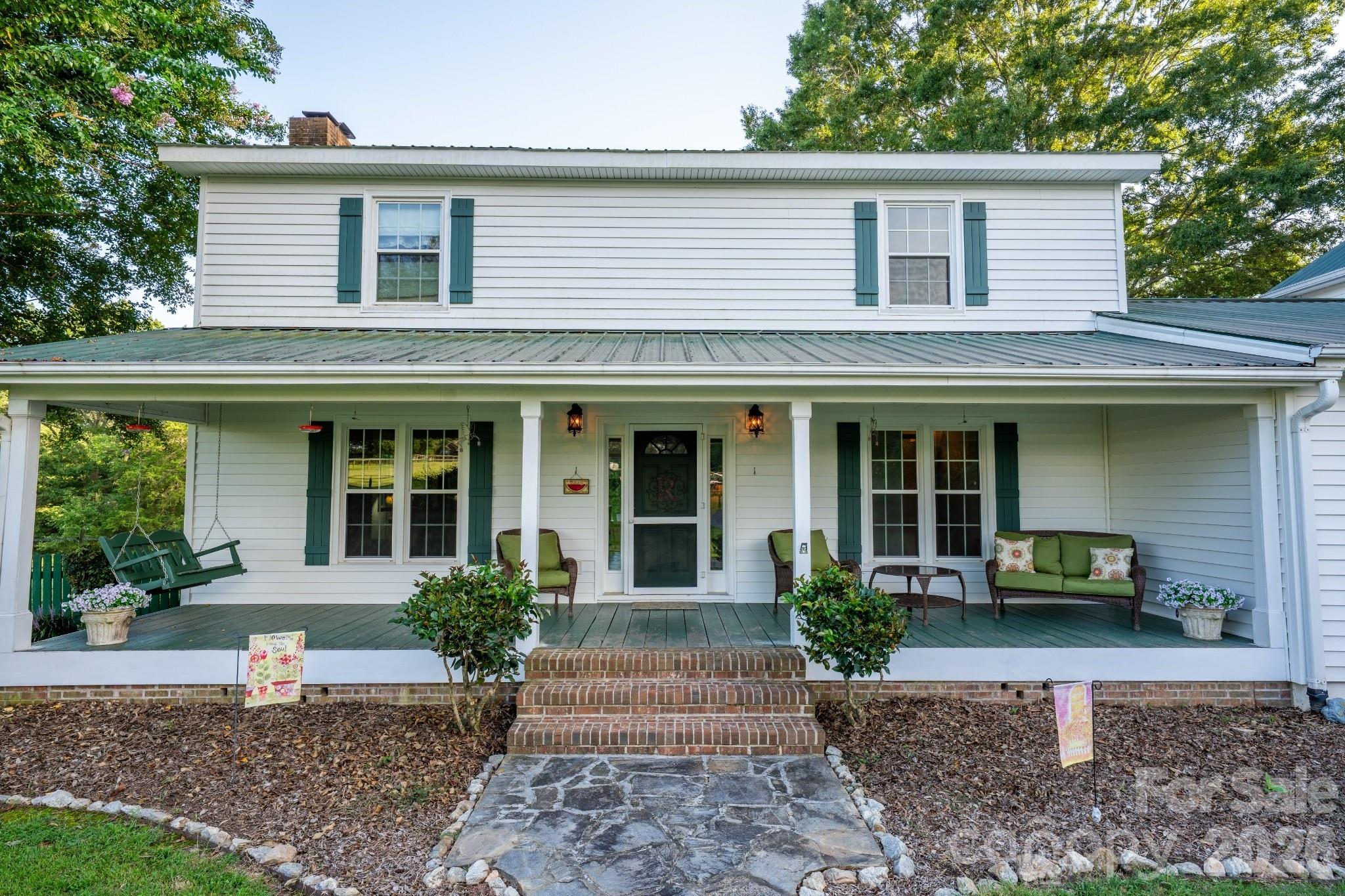4904 Willow Pond Road Property Photo 6