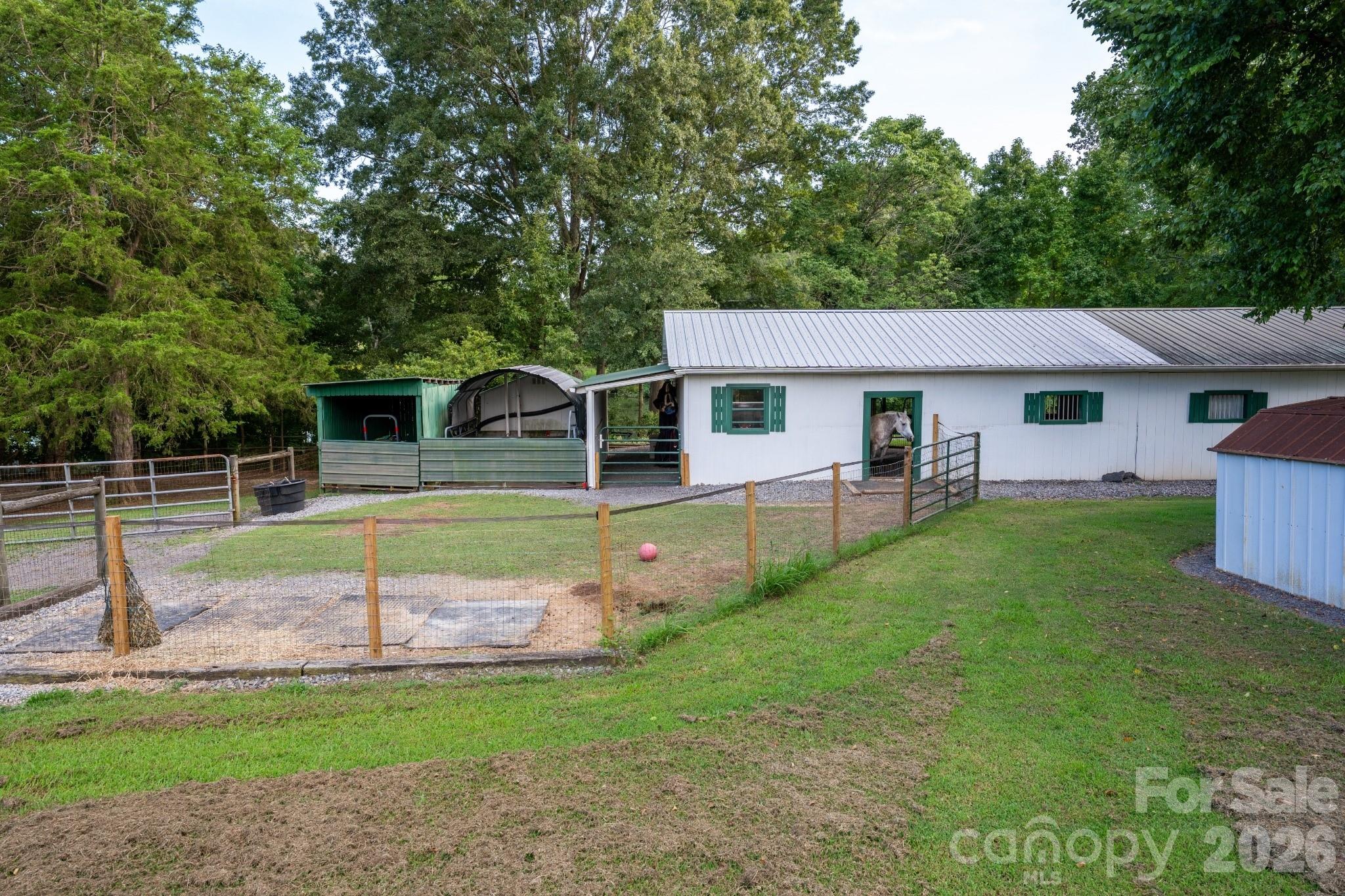4904 Willow Pond Road Property Photo 45