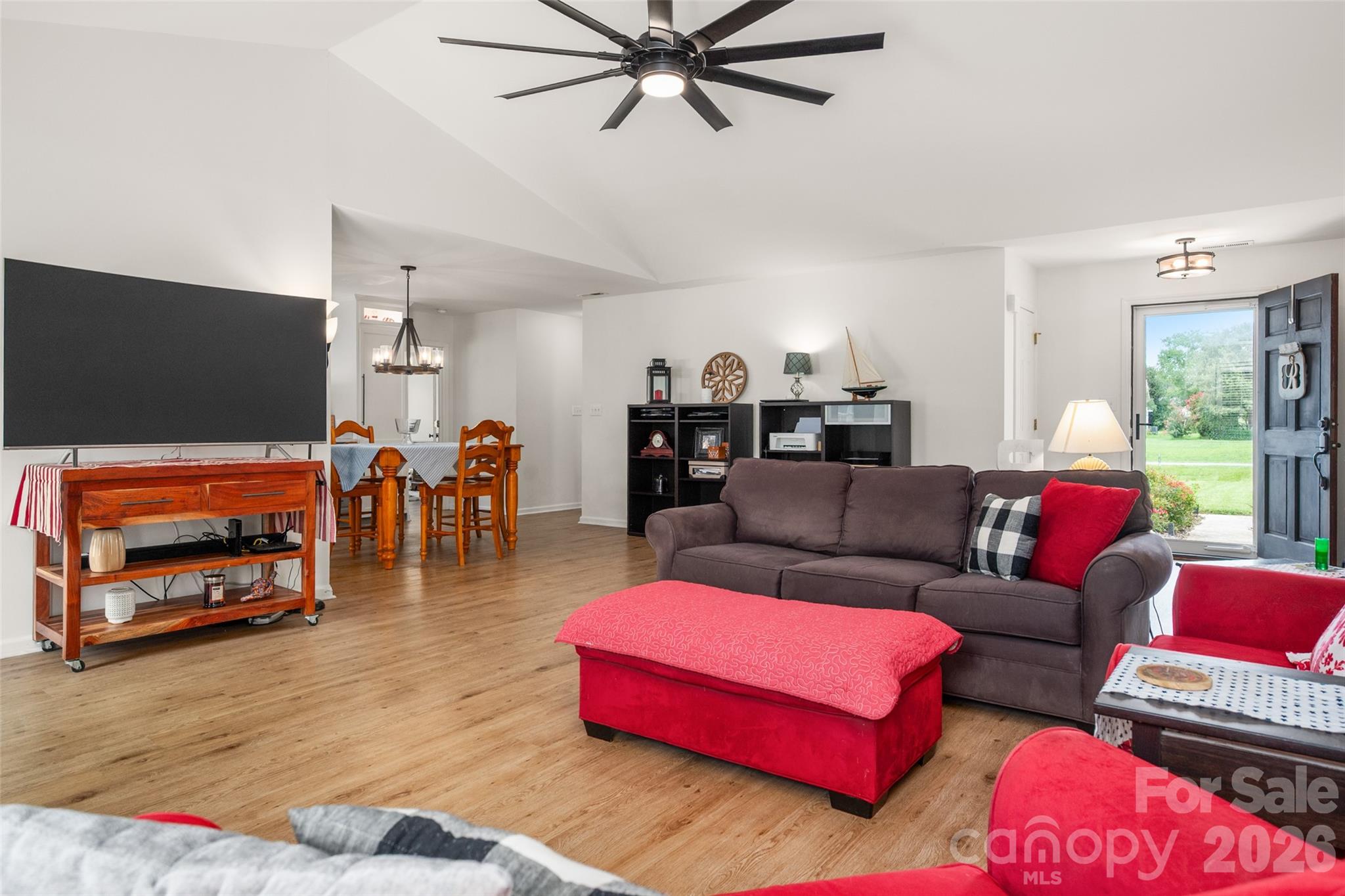 3209 Monte Drive Property Photo 11