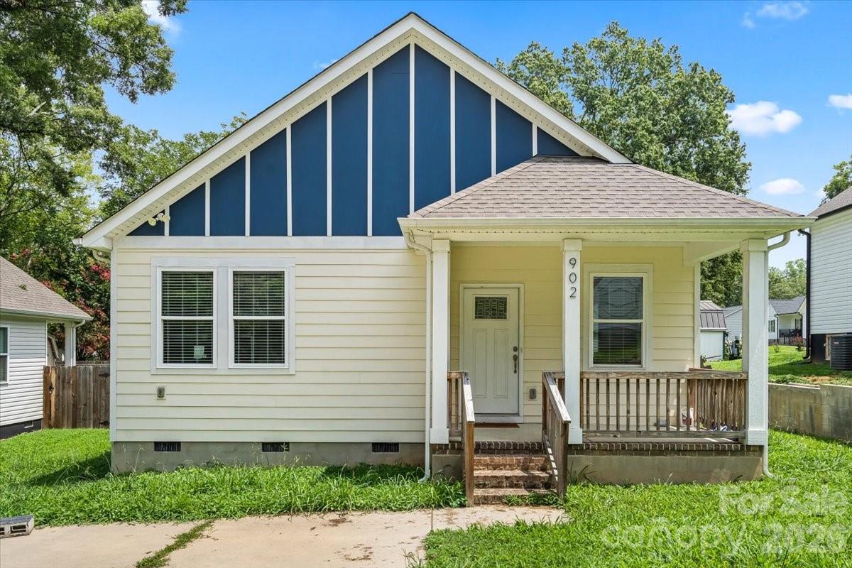 902 4th Street Property Photo 1