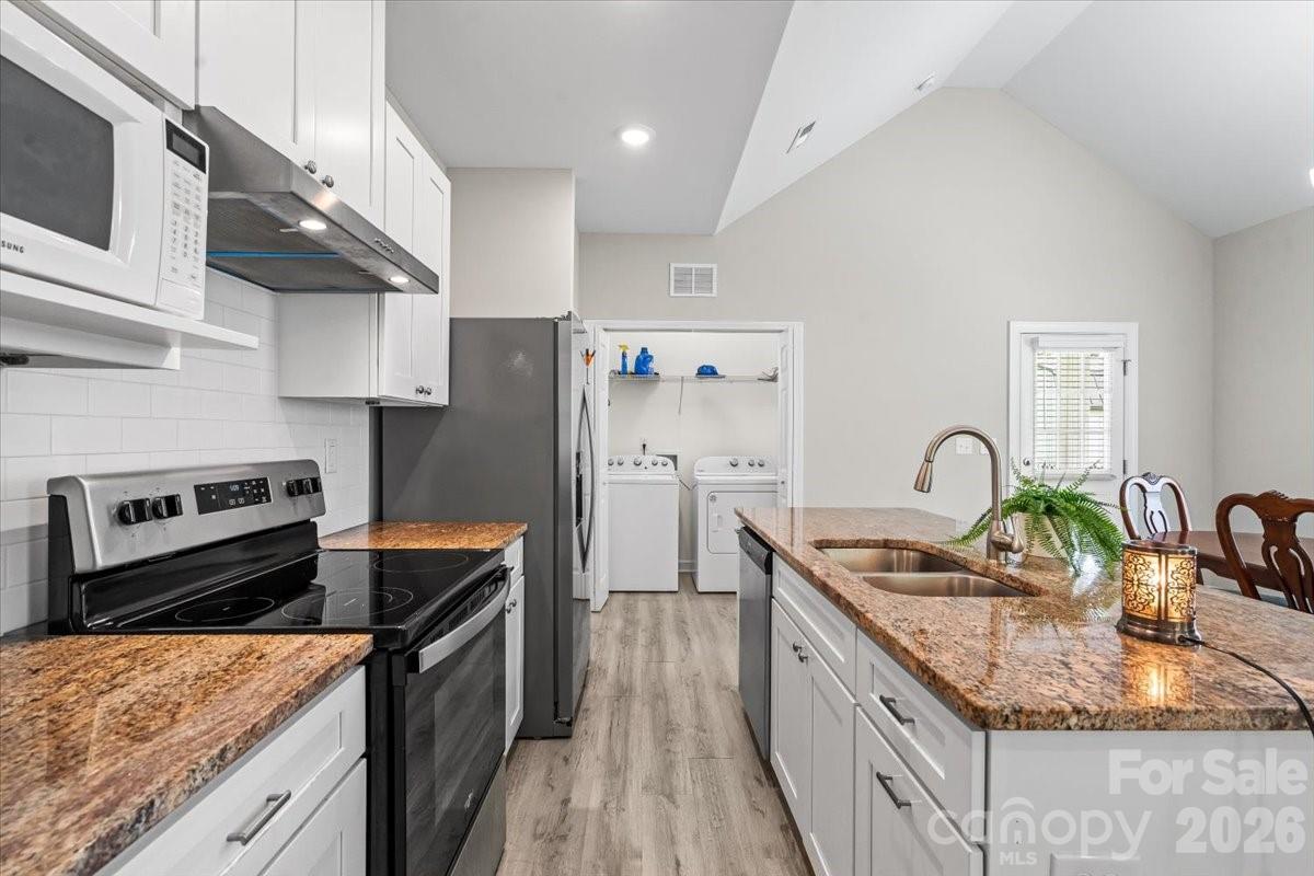 902 4th Street Property Photo 12