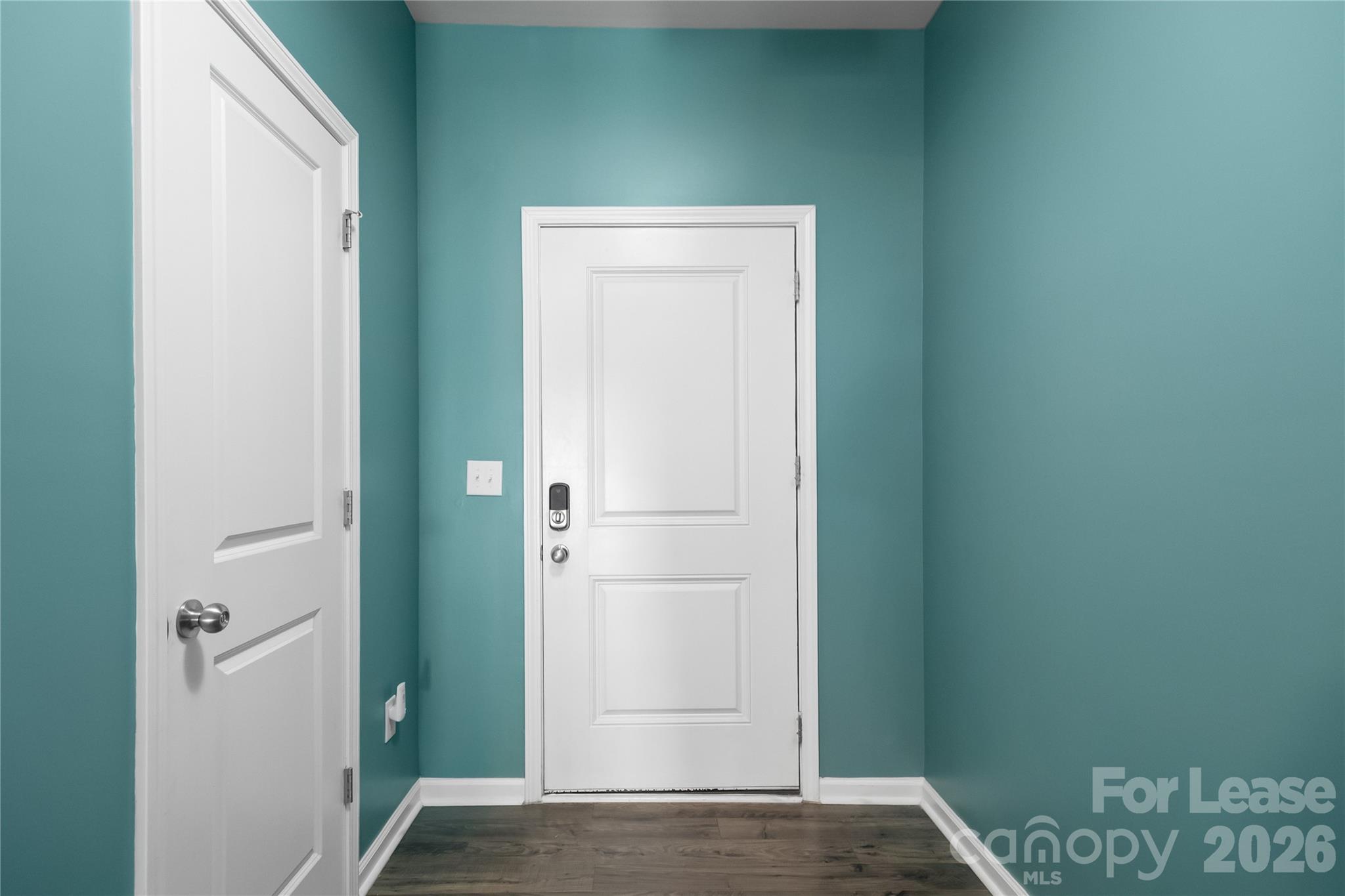 8176 Sheffield Drive Property Photo 6