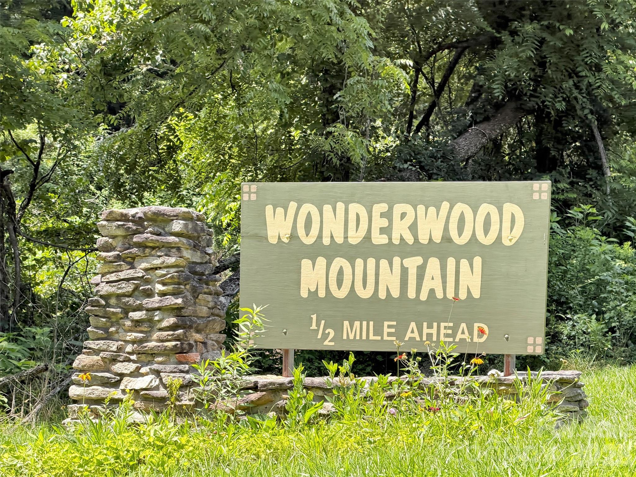 170 Wonderwood Lane Property Photo 4