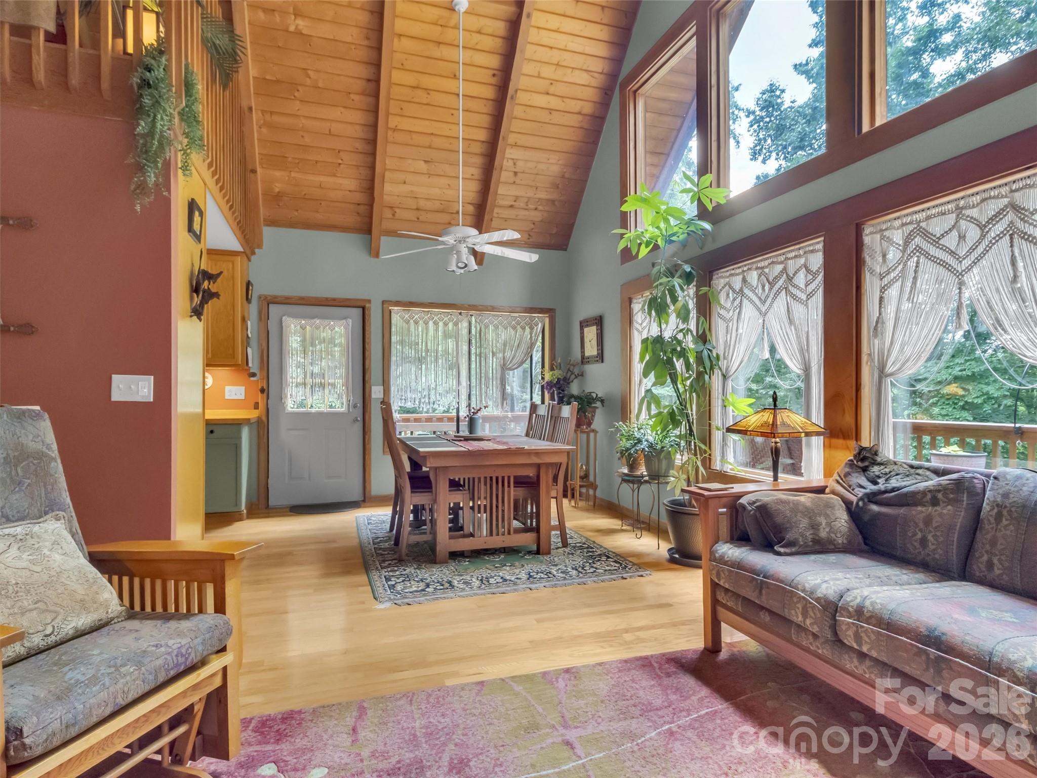 170 Wonderwood Lane Property Photo 10