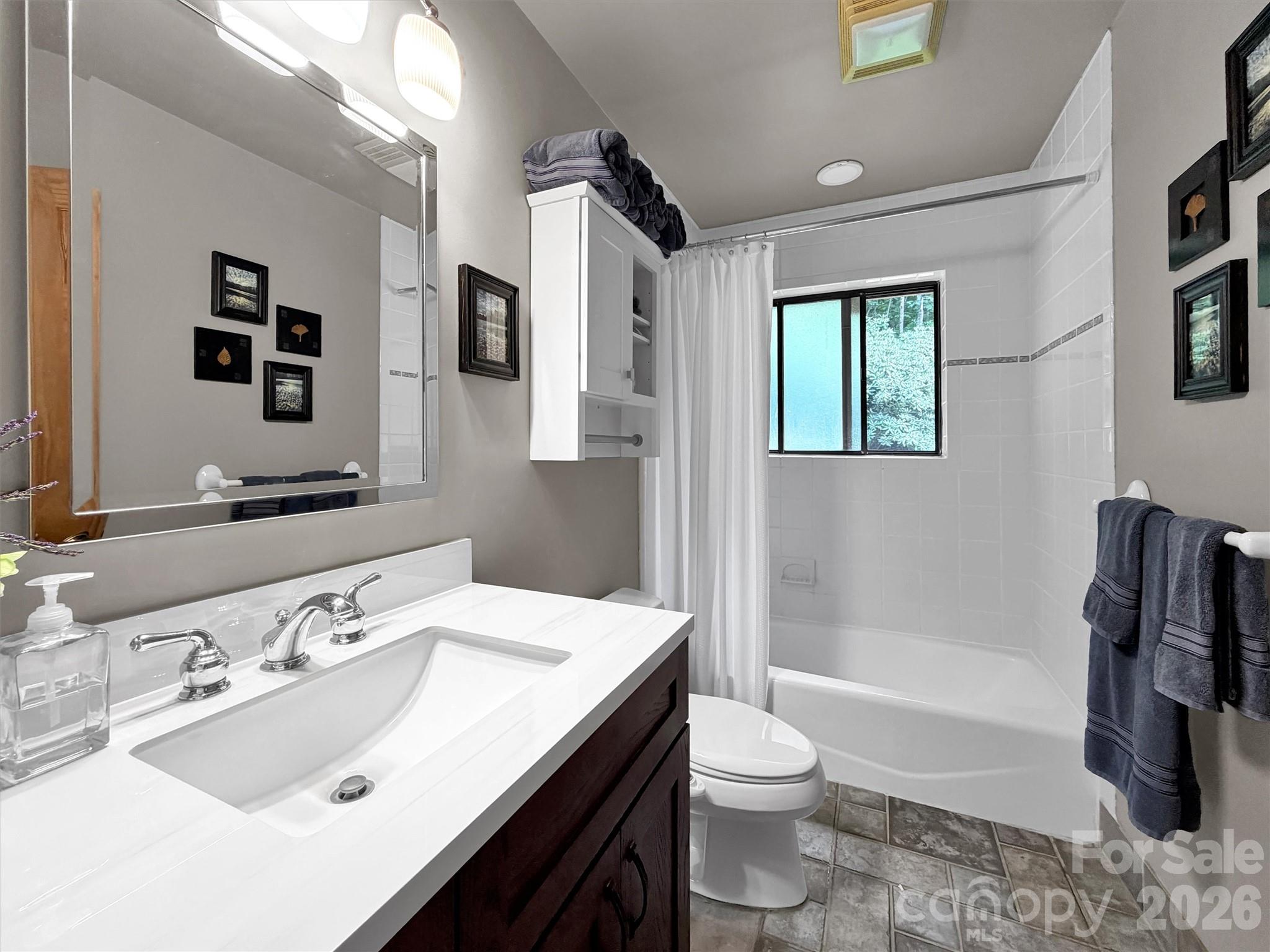 170 Wonderwood Lane Property Photo 17