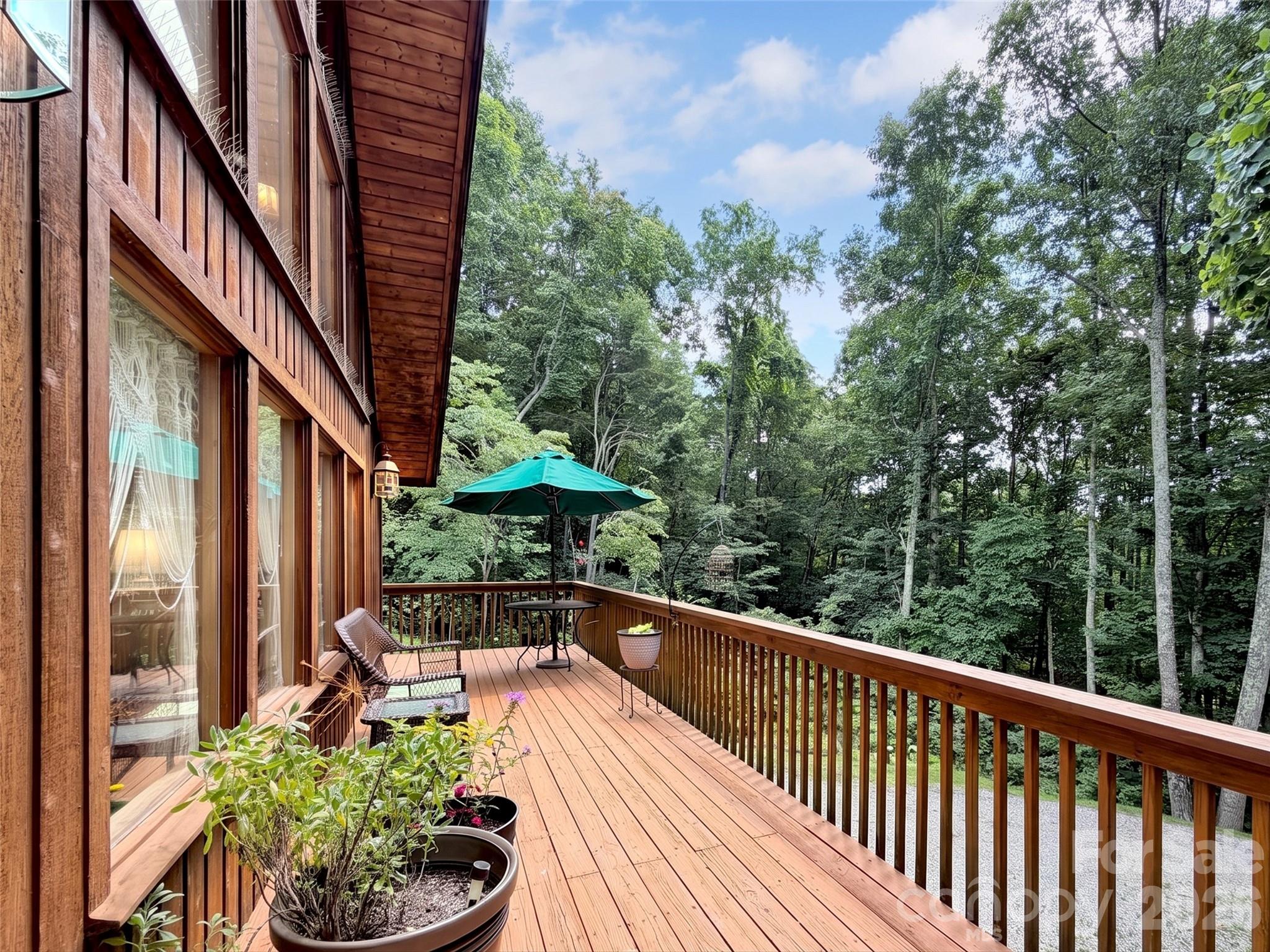 170 Wonderwood Lane Property Photo 37