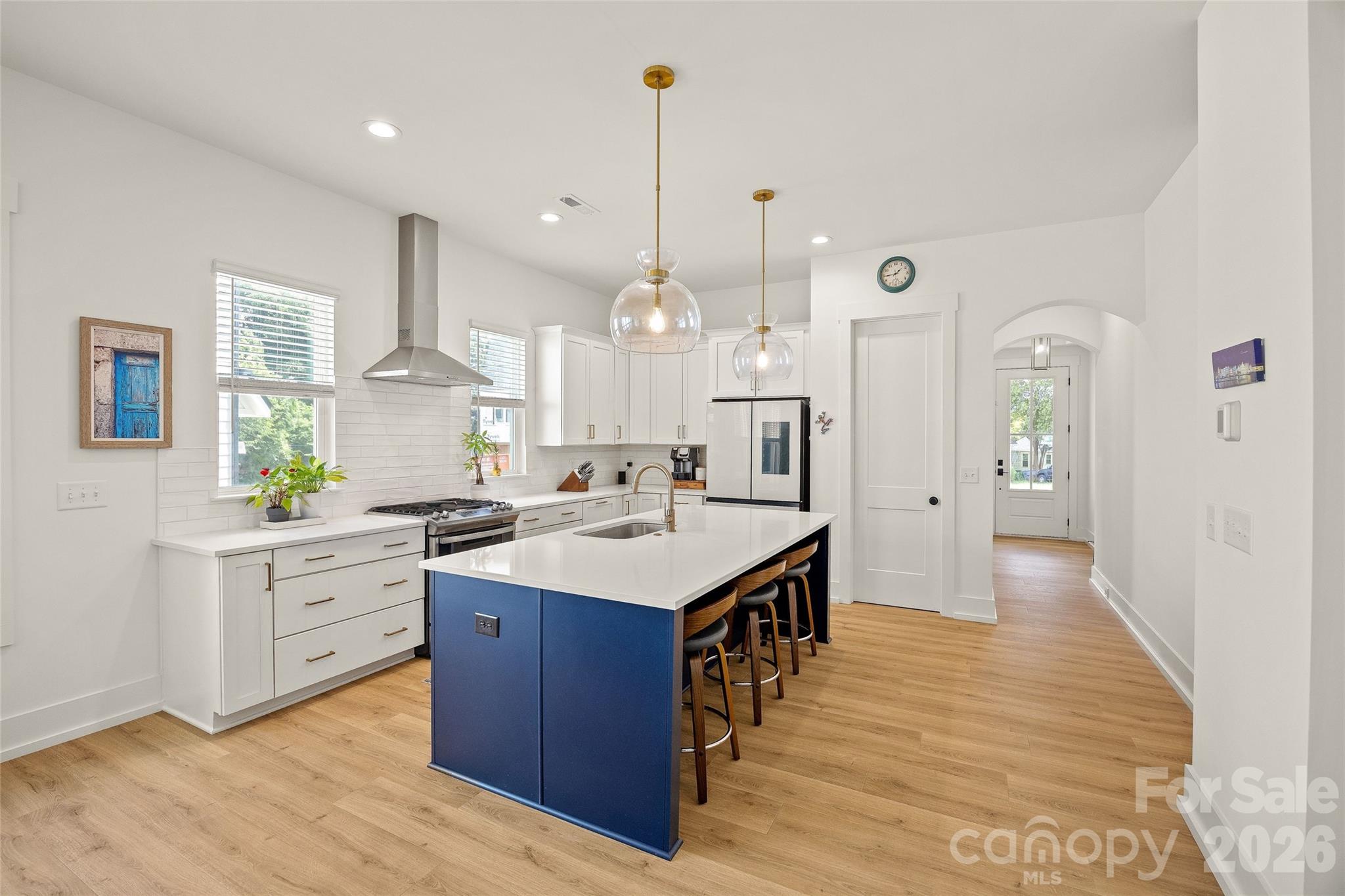 812 State Street Property Photo 6