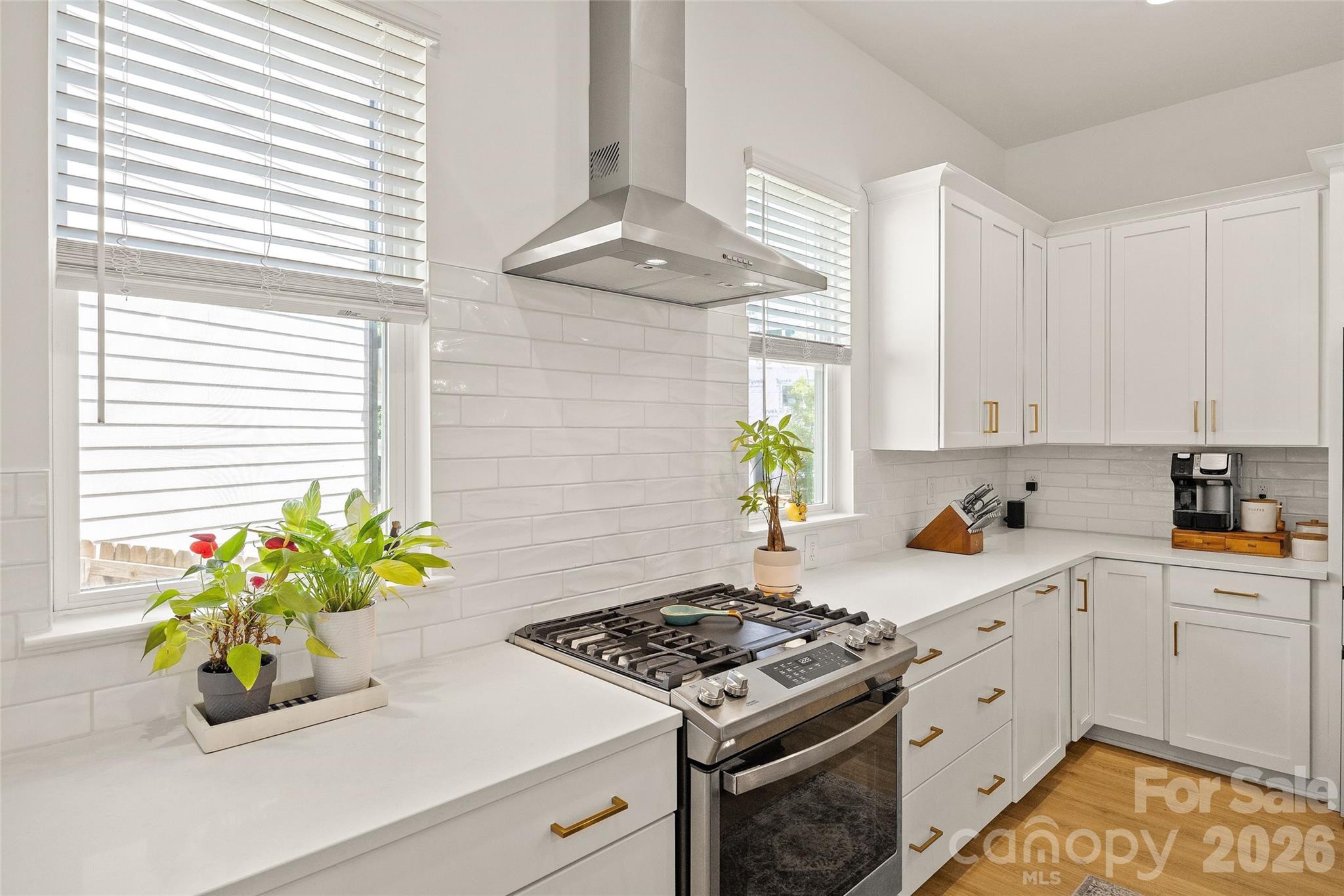 812 State Street Property Photo 8