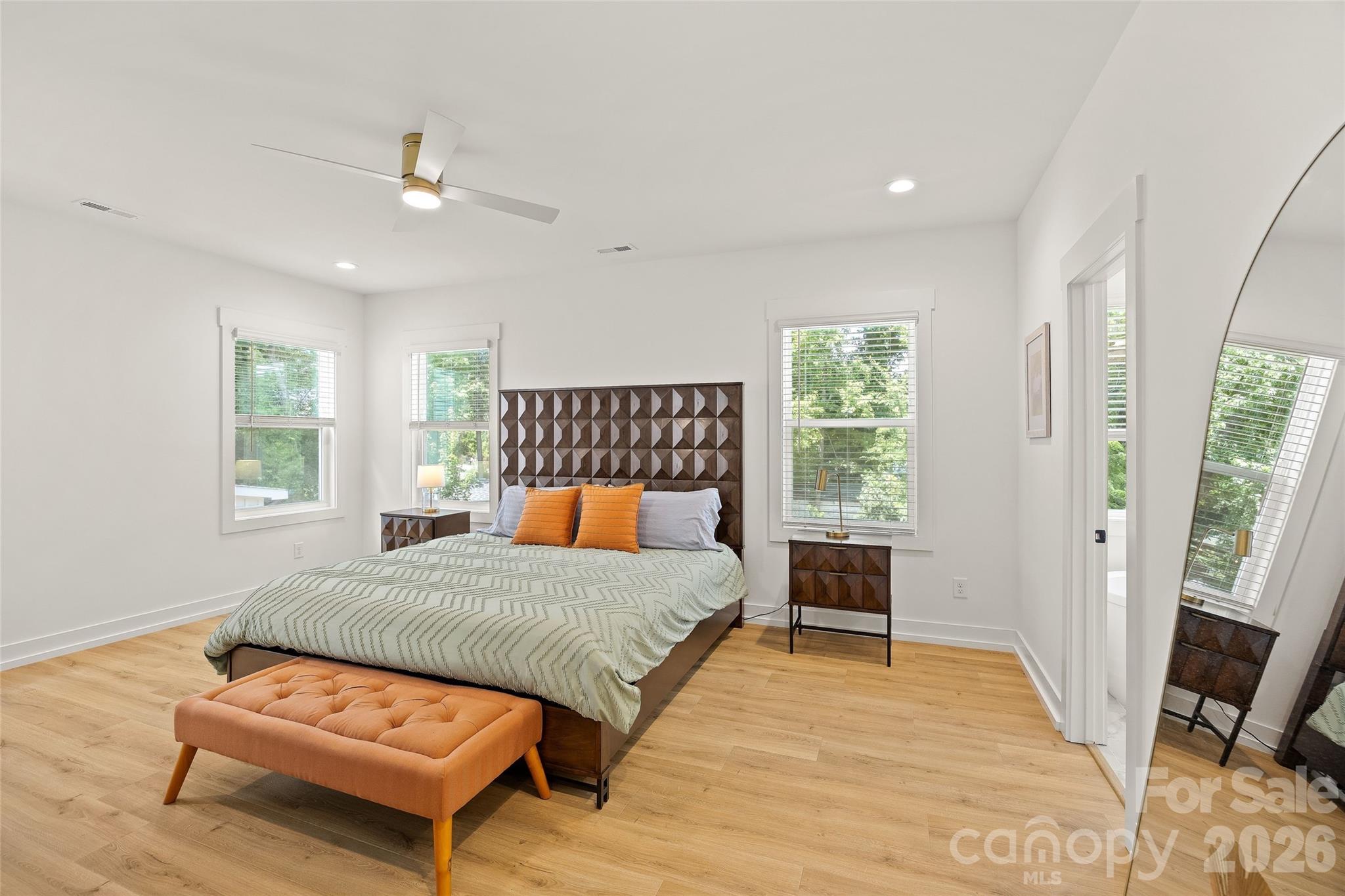 812 State Street Property Photo 23