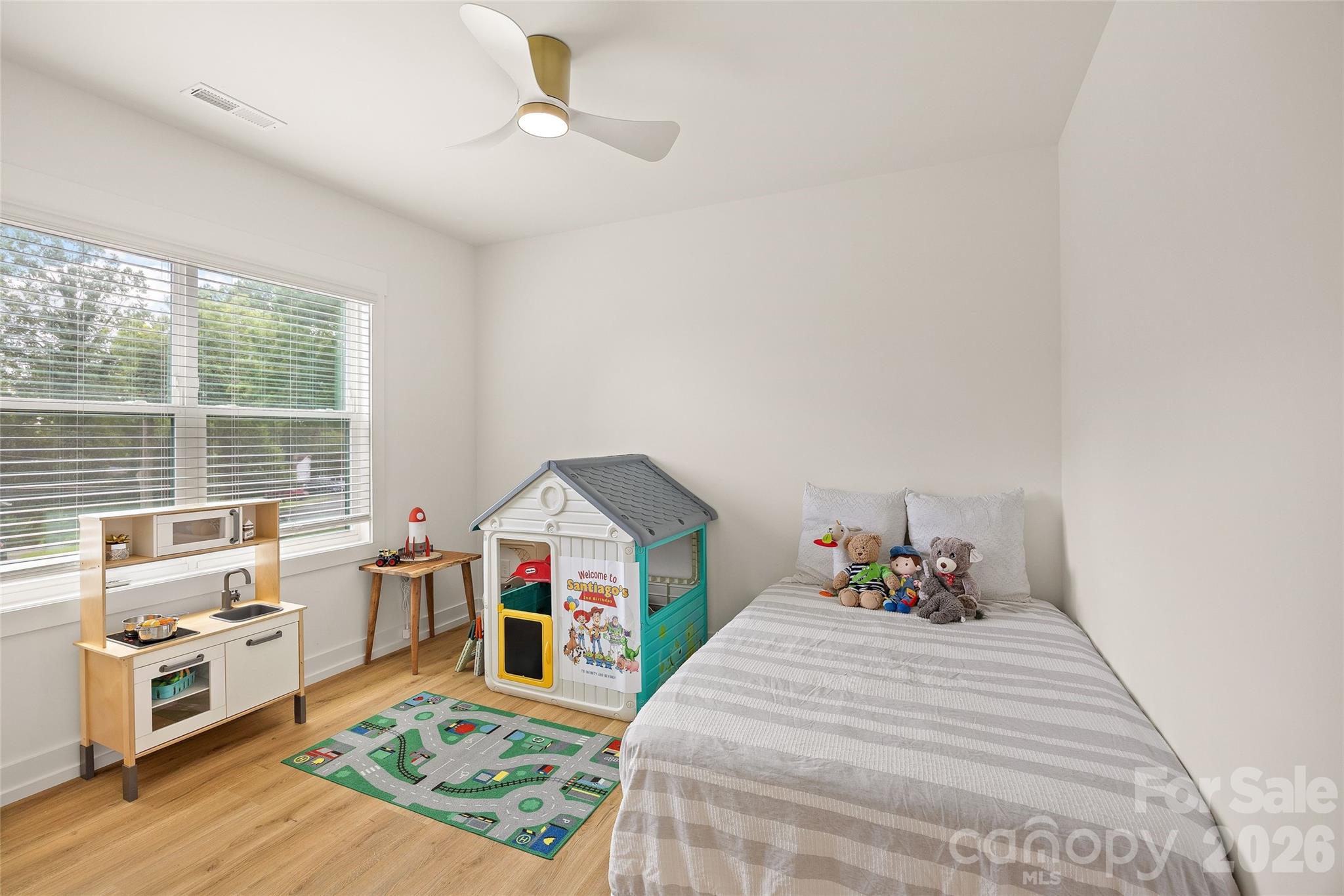 812 State Street Property Photo 29