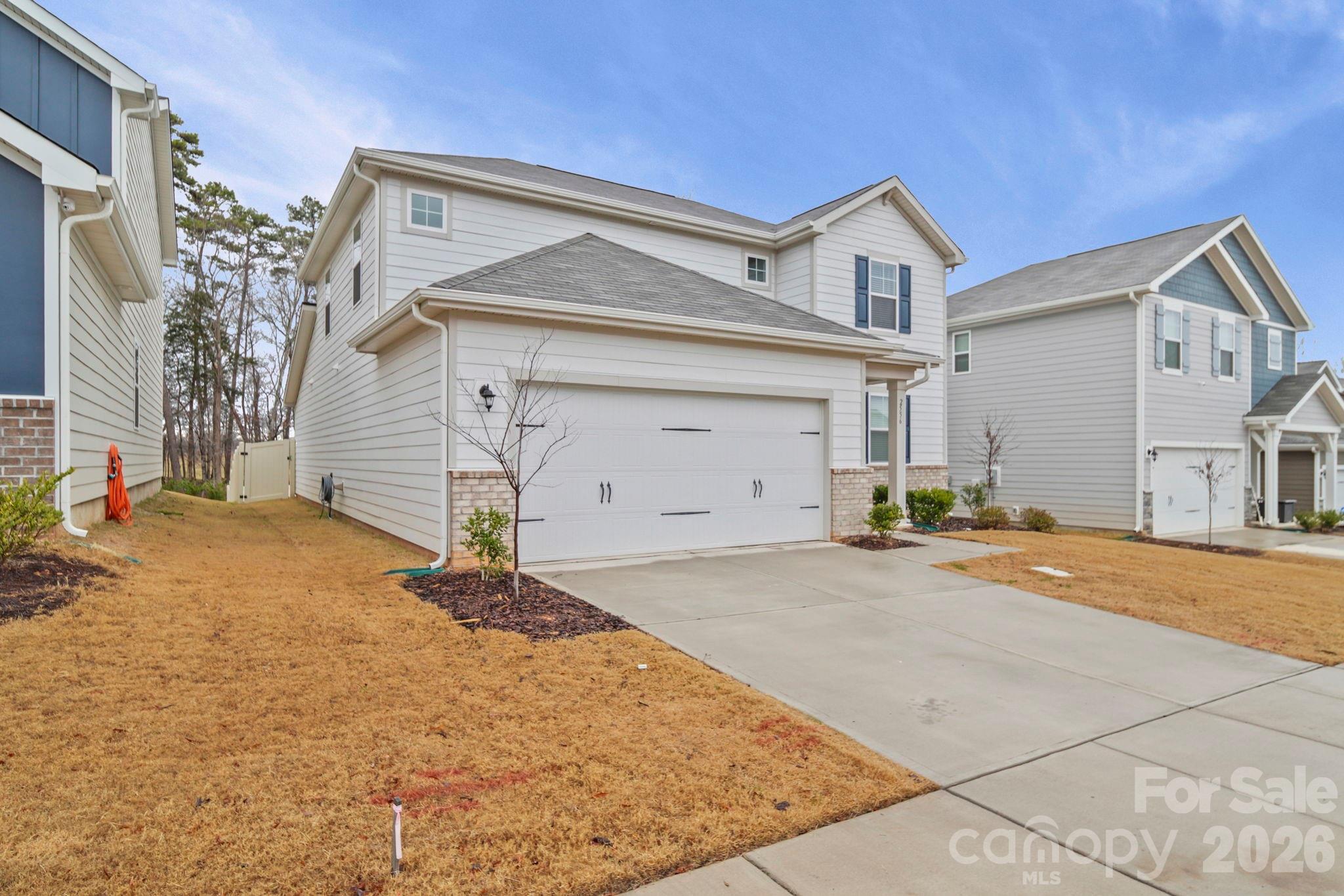 2556 Blue Sky Meadows Drive Property Photo 3