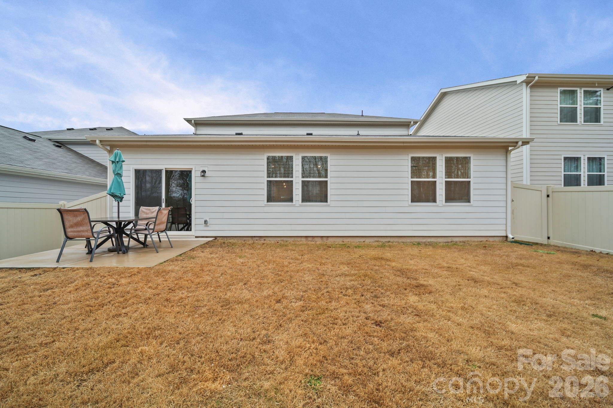 2556 Blue Sky Meadows Drive Property Photo 5