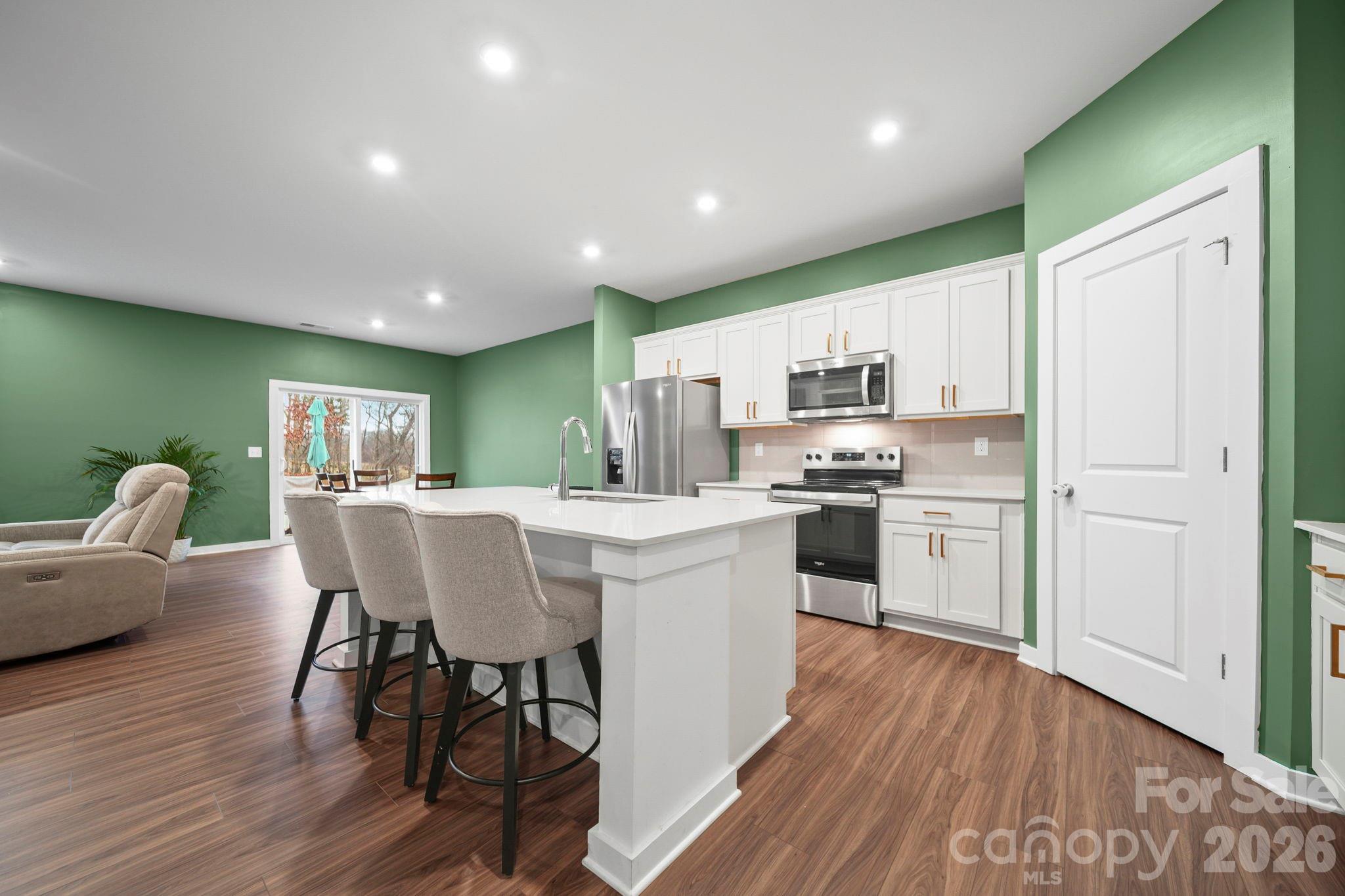2556 Blue Sky Meadows Drive Property Photo 21