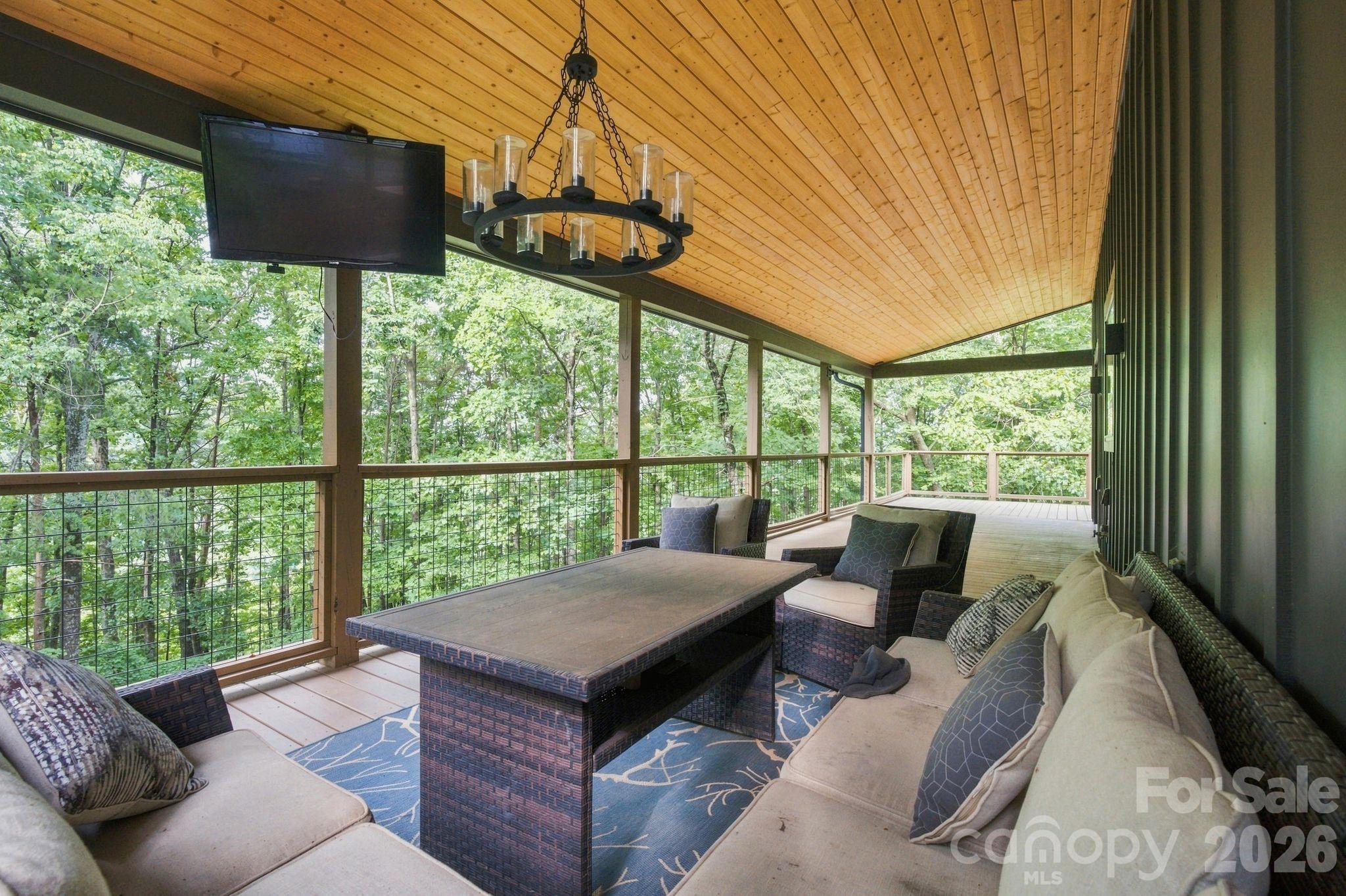 3135 Laurel Heights Drive #2 Property Photo 6