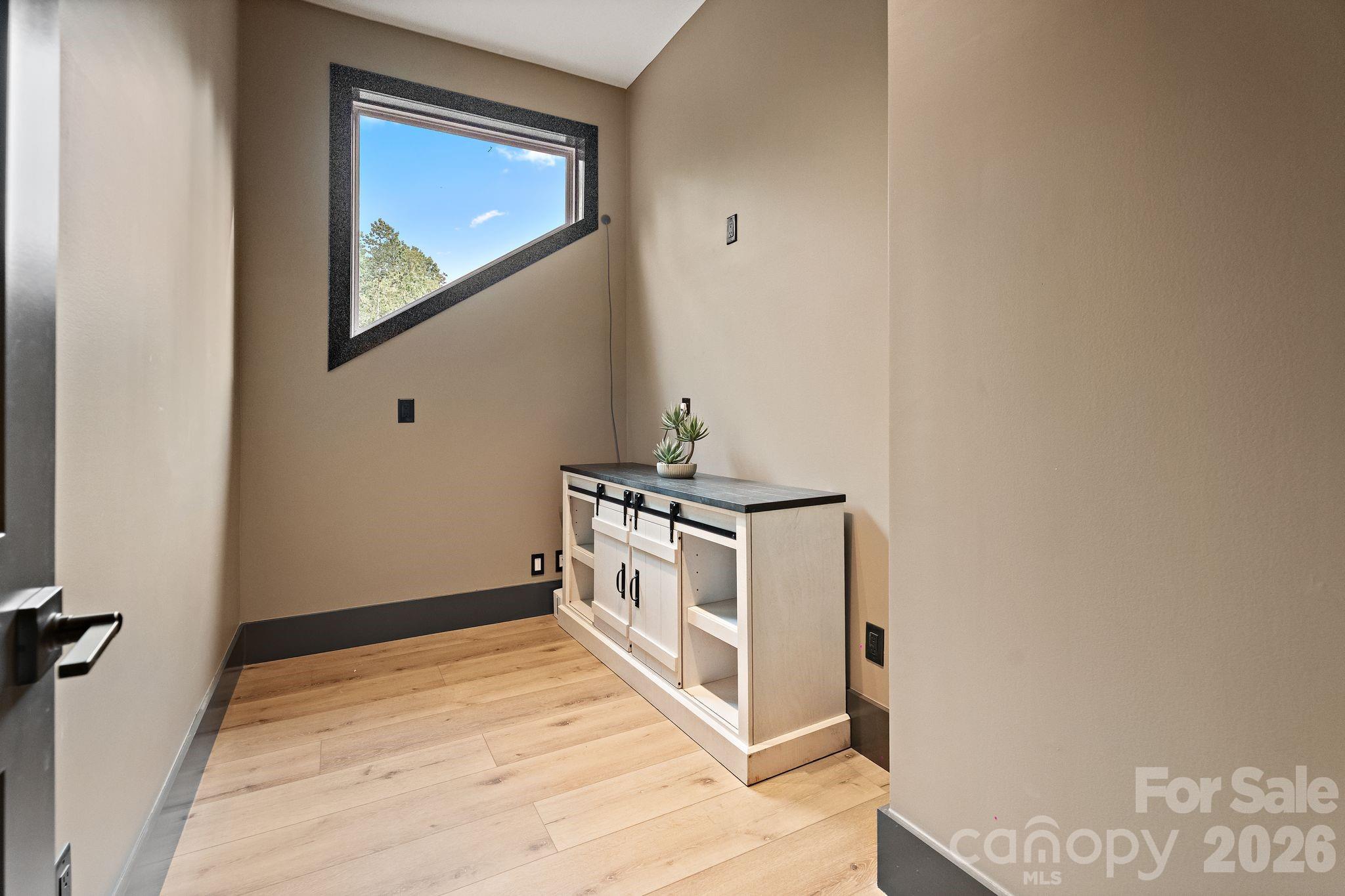 3135 Laurel Heights Drive #2 Property Photo 28