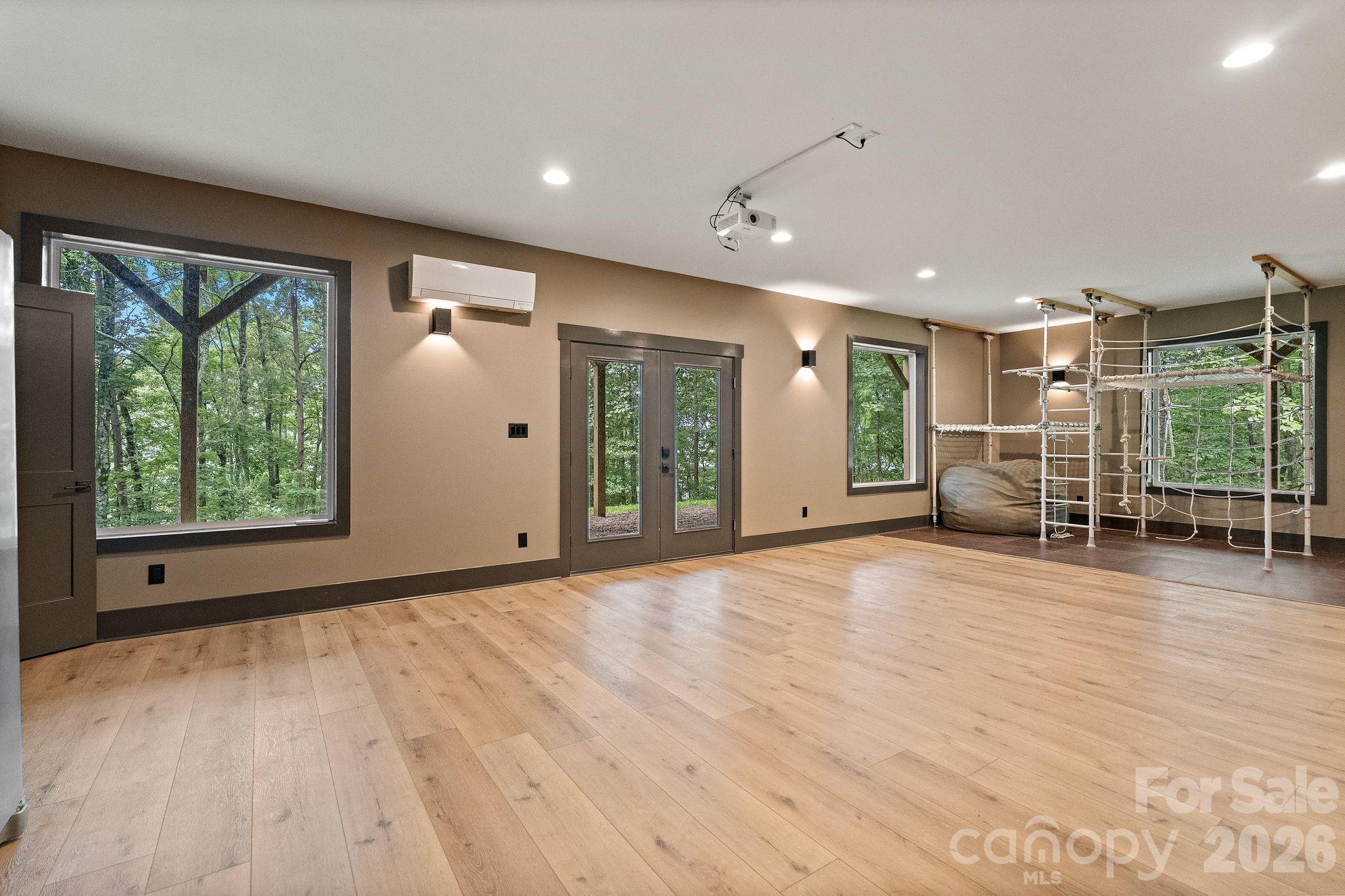 3135 Laurel Heights Drive #2 Property Photo 33