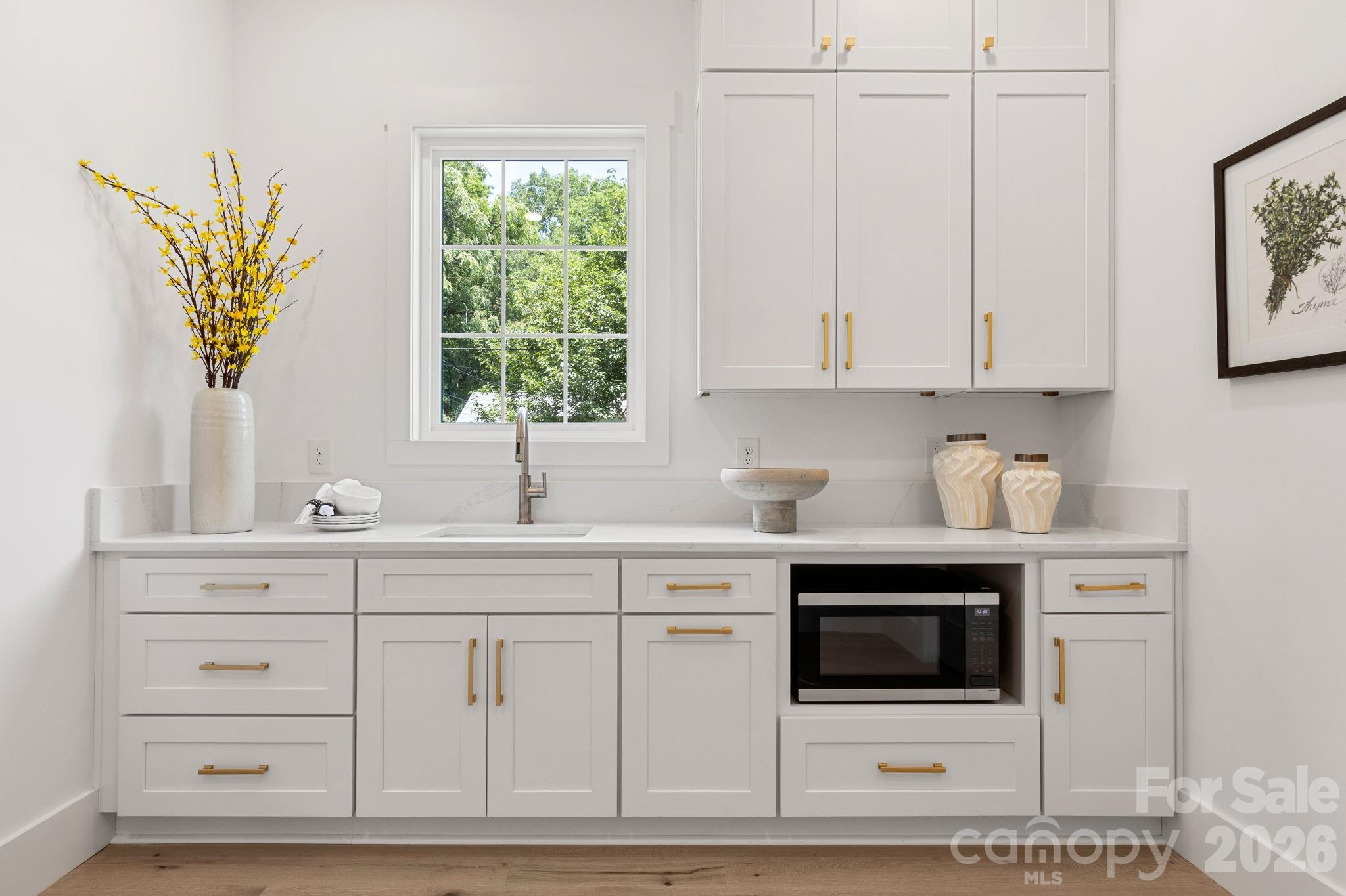 1127 Allen Street Property Photo 10