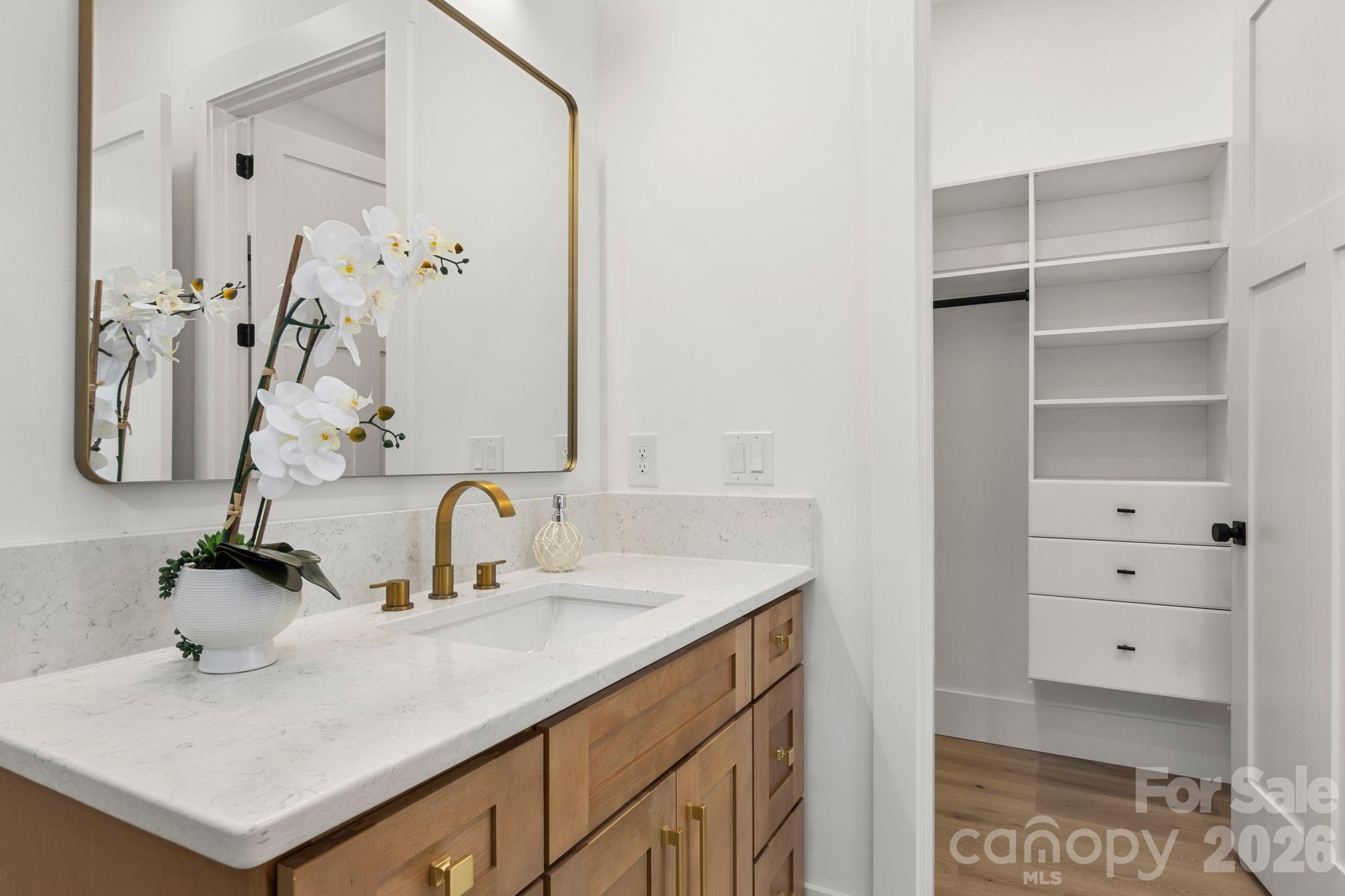 1127 Allen Street Property Photo 28