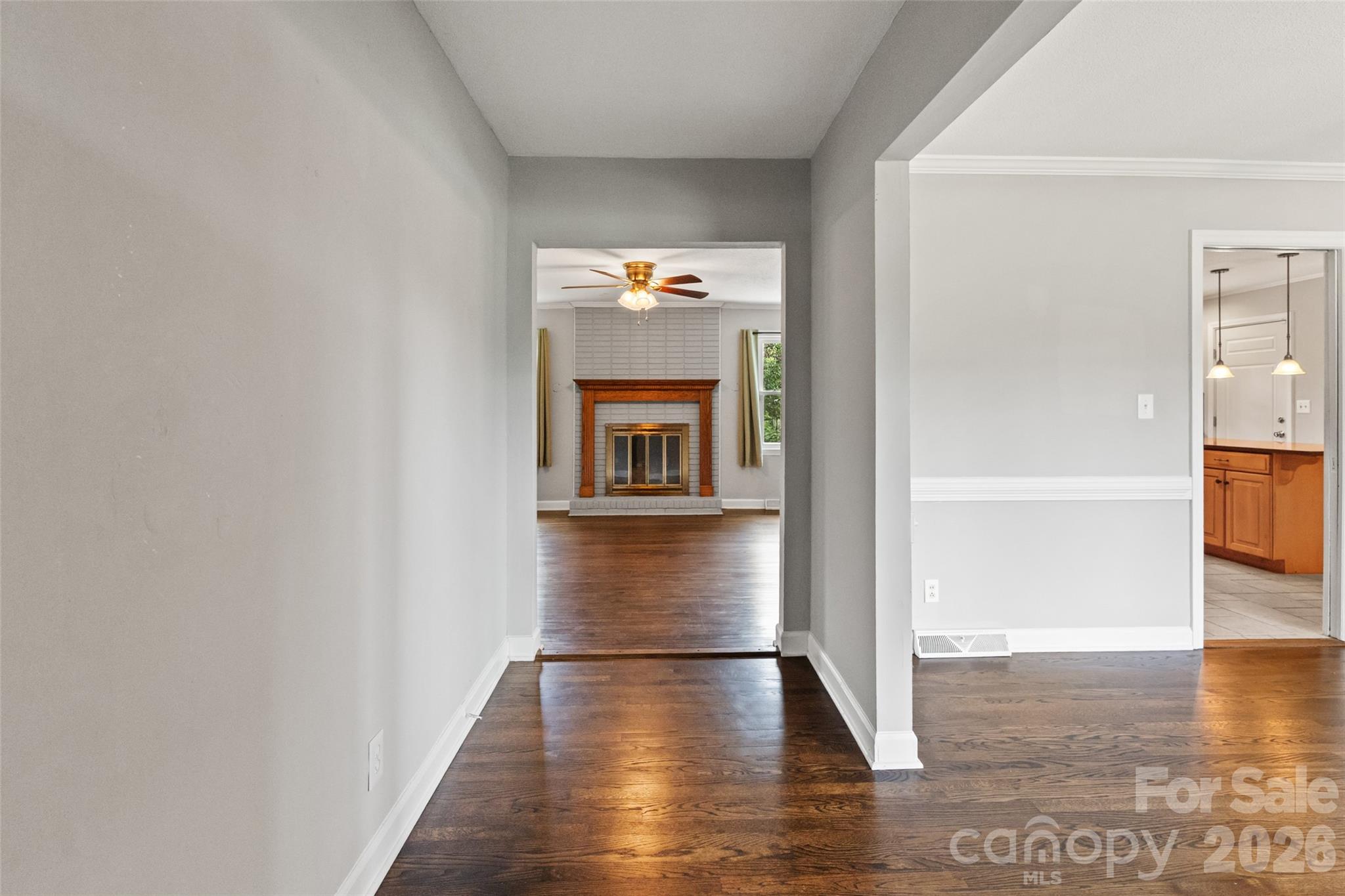 753 Schuyler Drive Property Photo 3