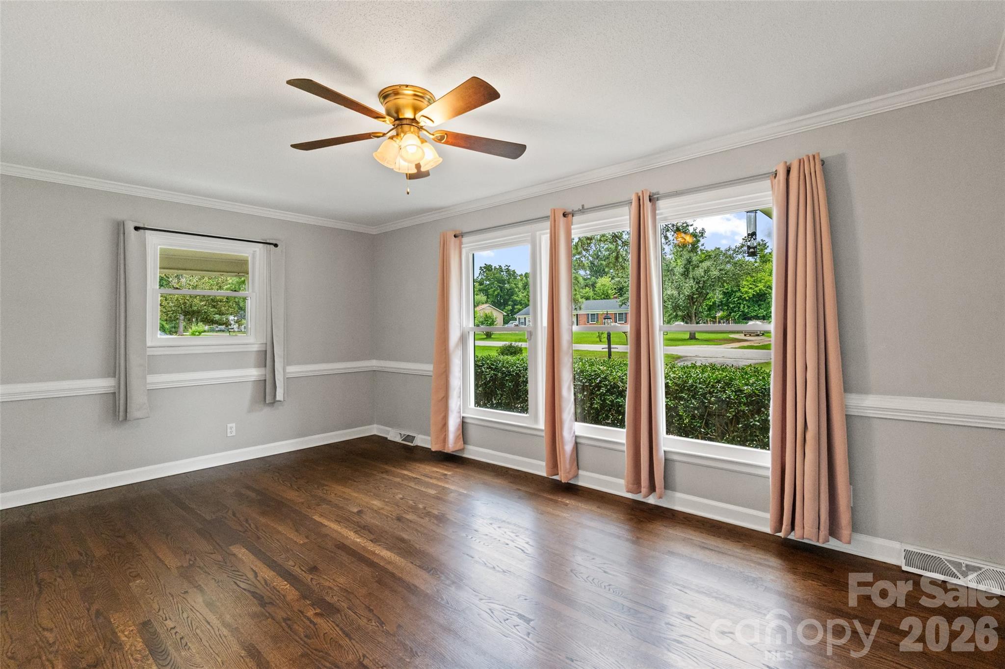 753 Schuyler Drive Property Photo 6