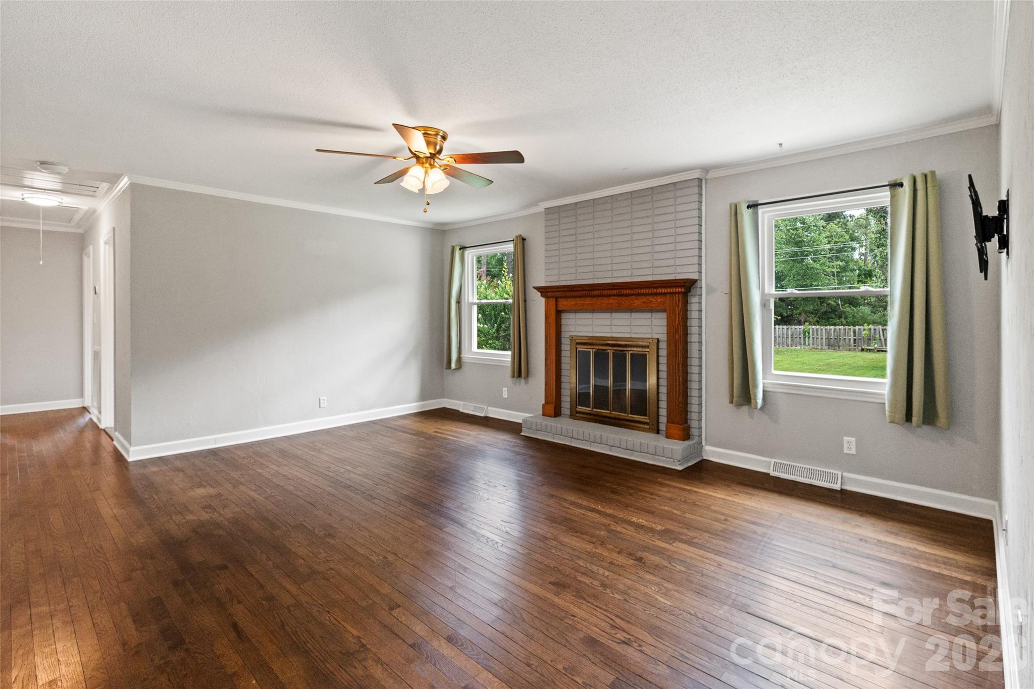 753 Schuyler Drive Property Photo 7