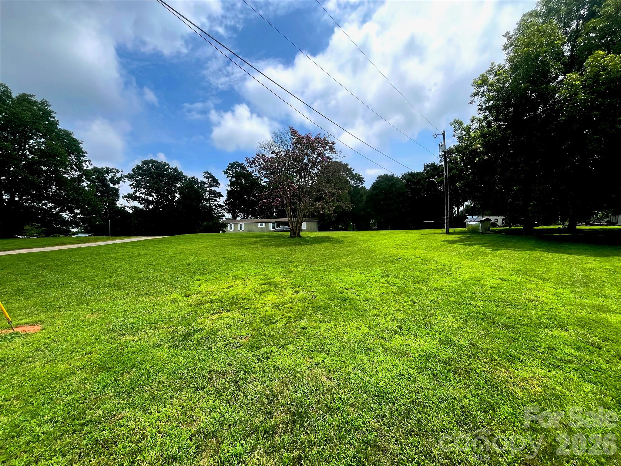 109 Ray Dawn Lane Property Photo 2