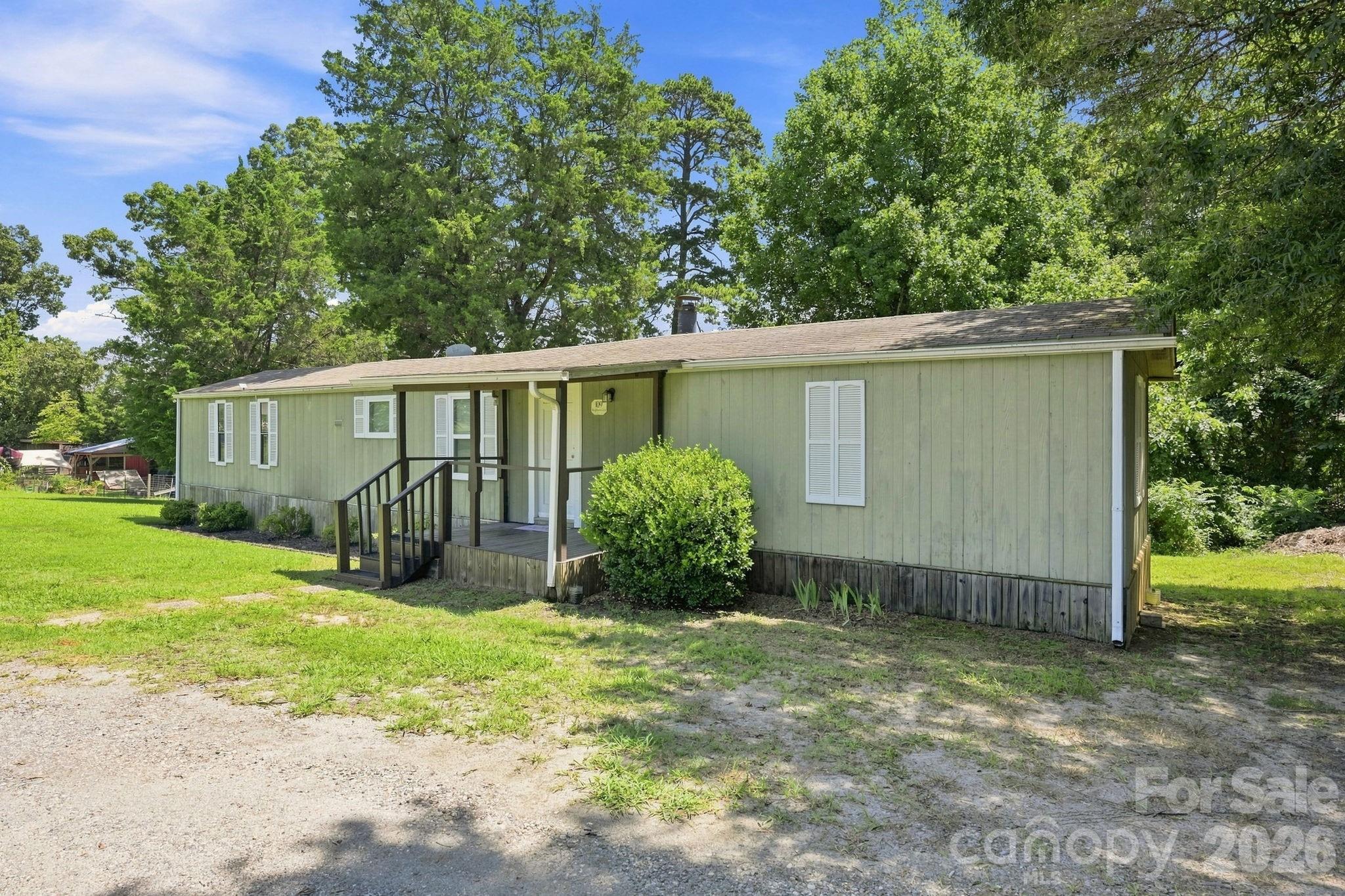 109 Ray Dawn Lane Property Photo 5