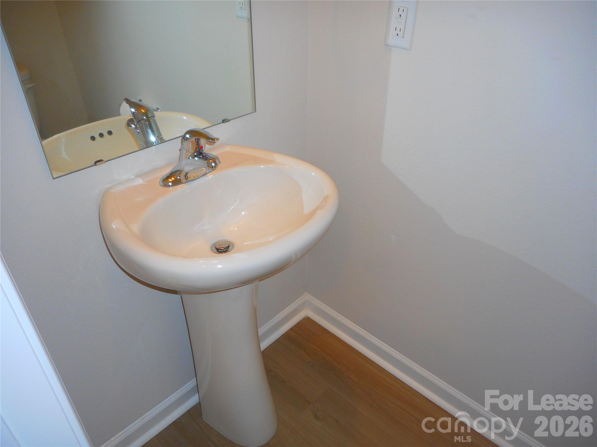 2329 Transatlantic Avenue Property Photo 11