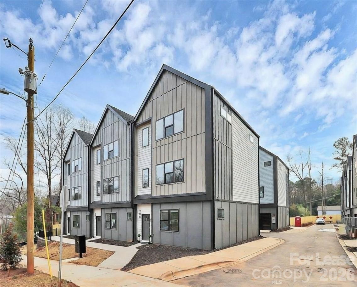 206 Nelson Avenue Property Photo 37