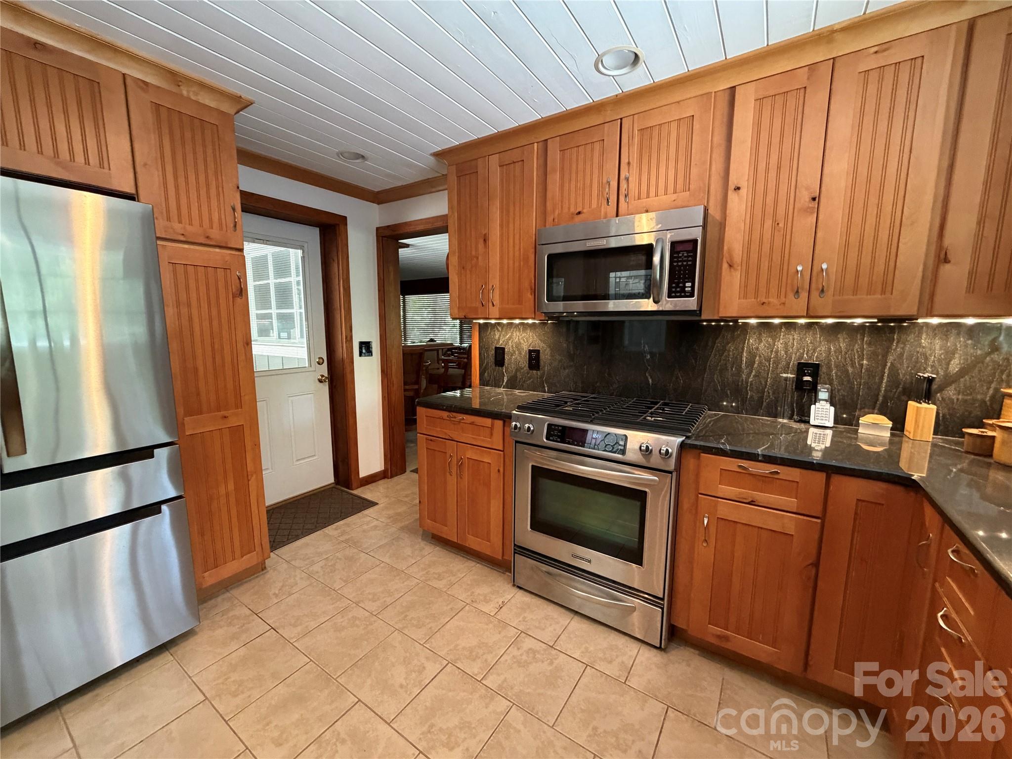250 Luther Burbank Drive Property Photo 10