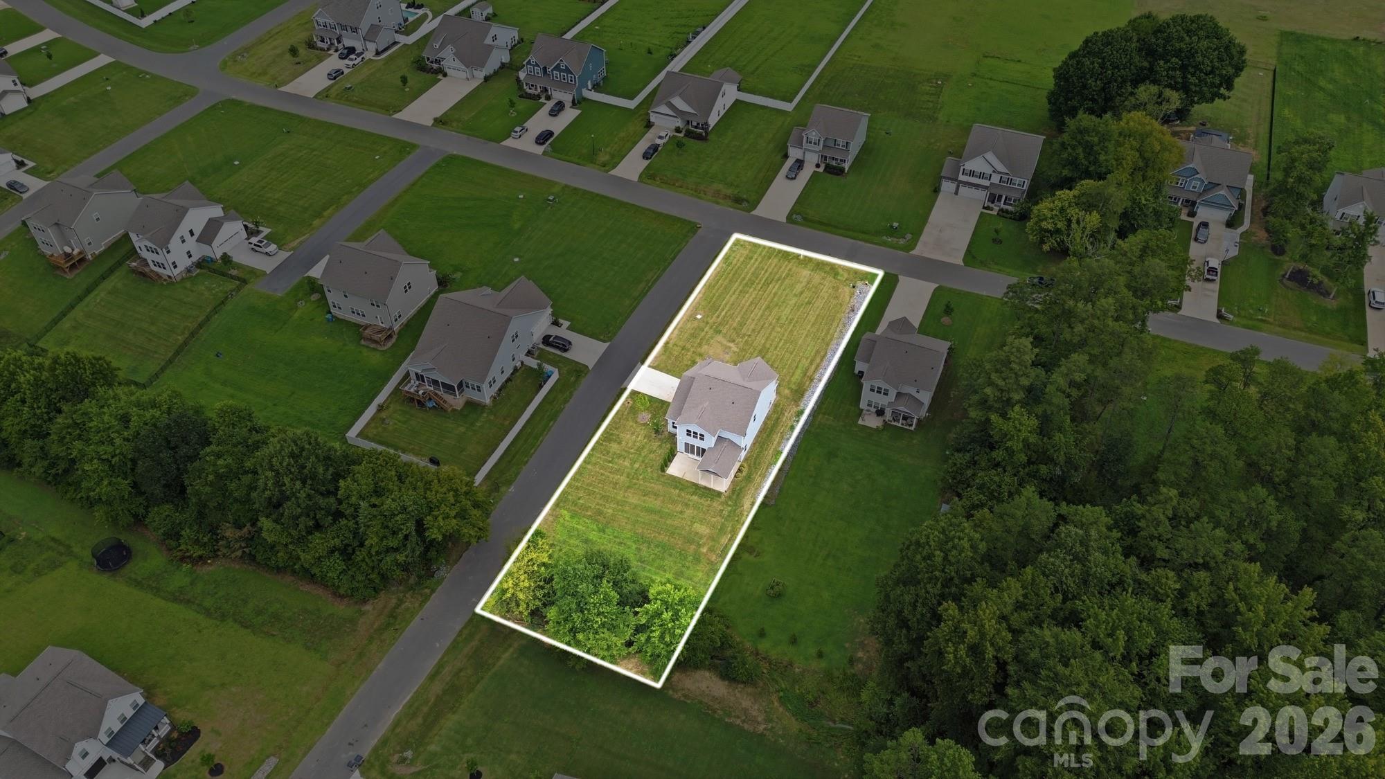 5670 Galloway Drive Property Photo 3