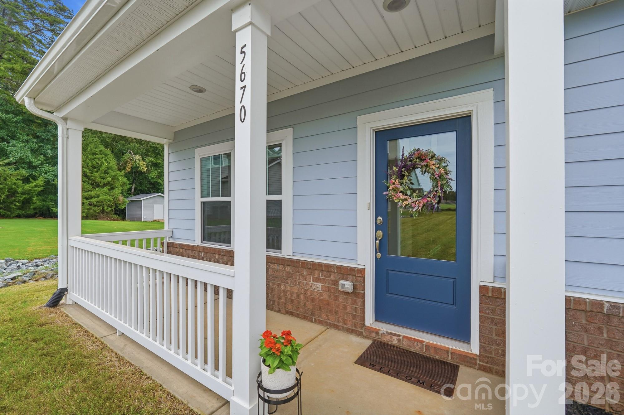 5670 Galloway Drive Property Photo 8