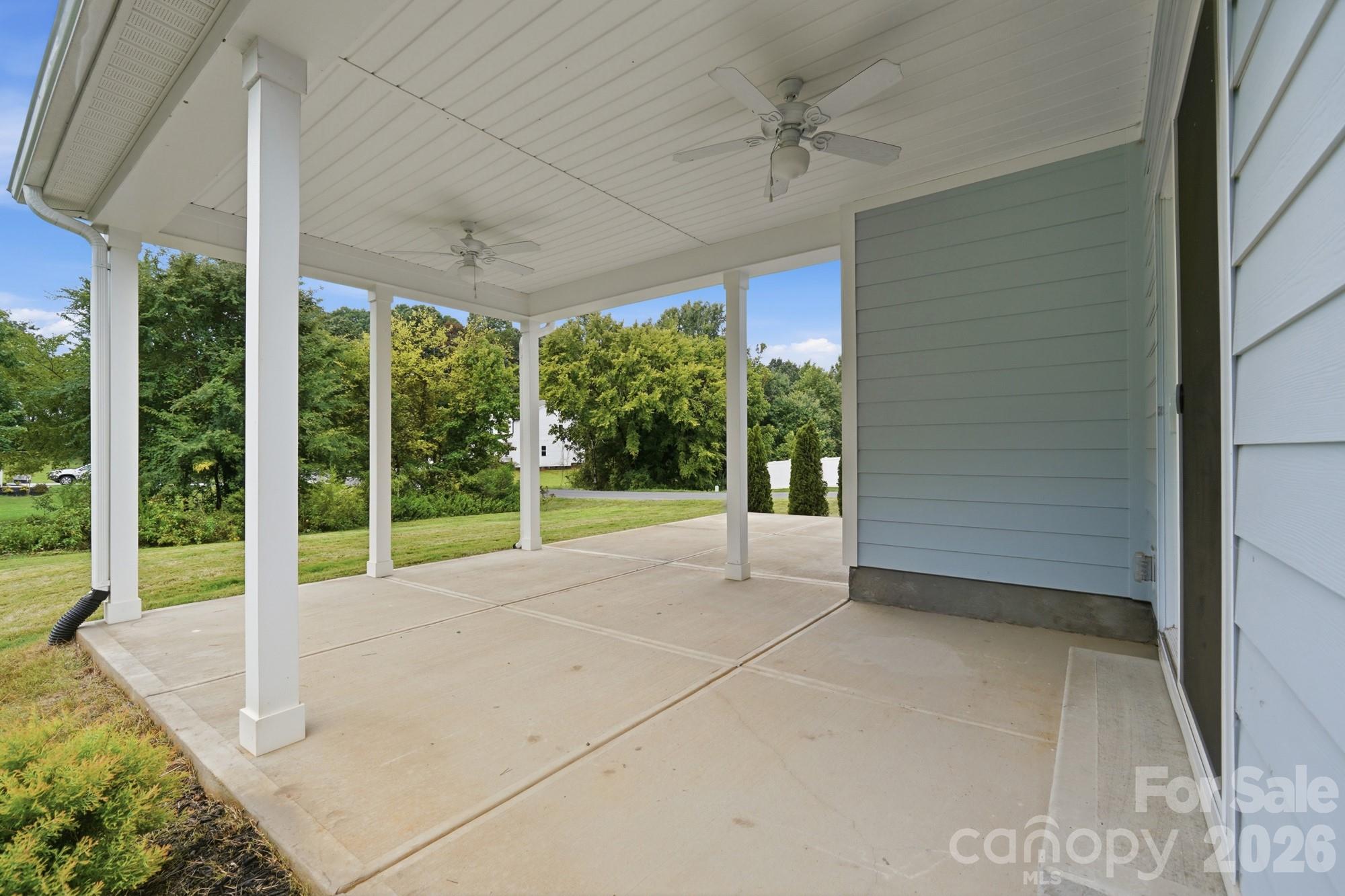 5670 Galloway Drive Property Photo 10