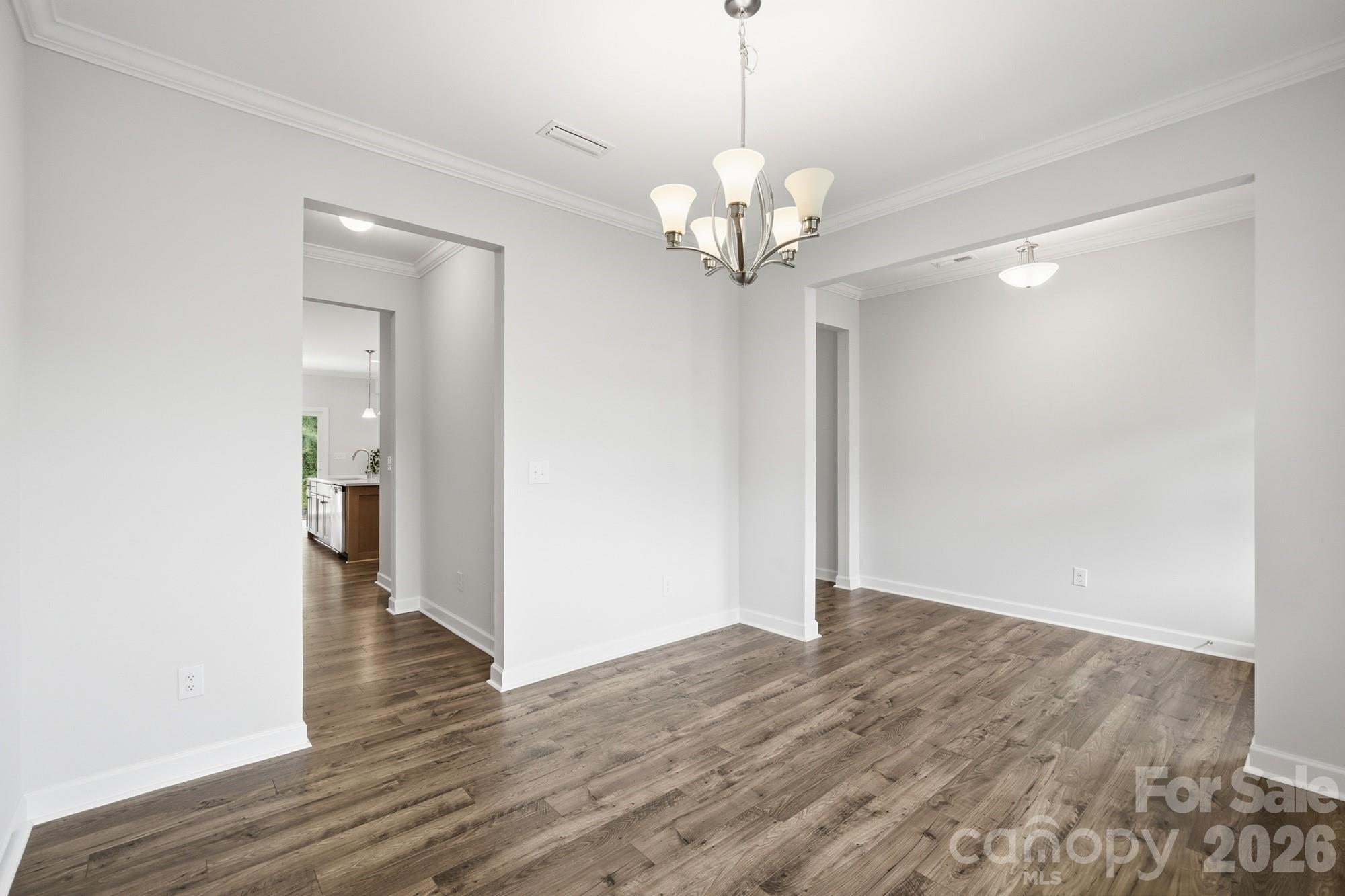 5670 Galloway Drive Property Photo 13