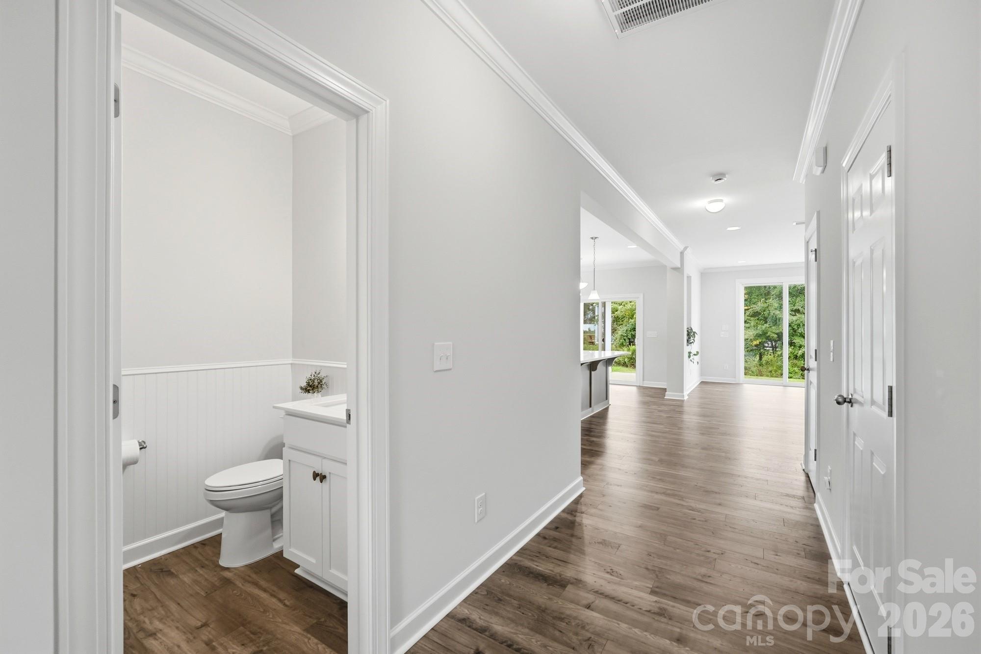 5670 Galloway Drive Property Photo 15