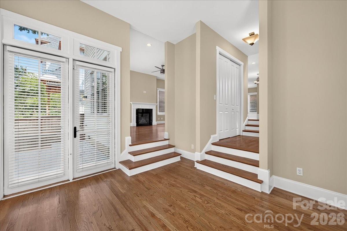 729 Charles Avenue Property Photo 17