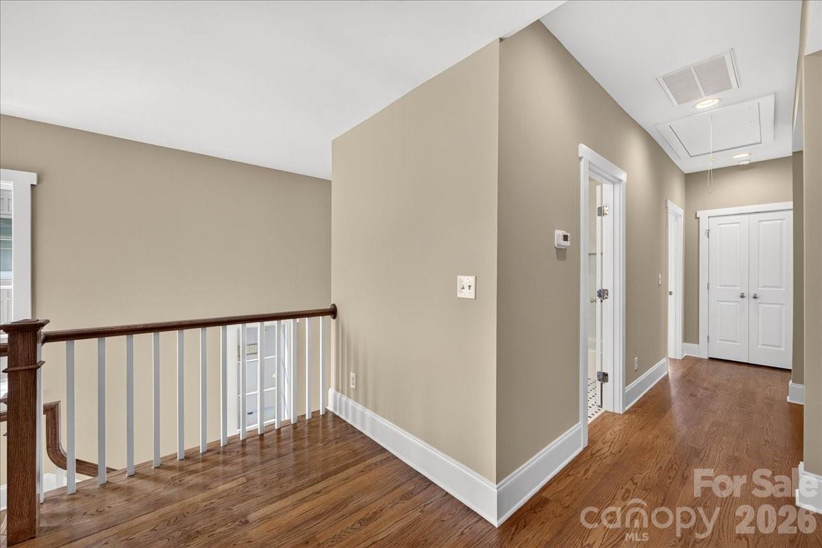 729 Charles Avenue Property Photo 20