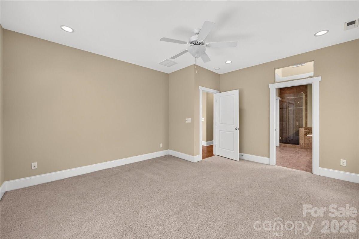 729 Charles Avenue Property Photo 22