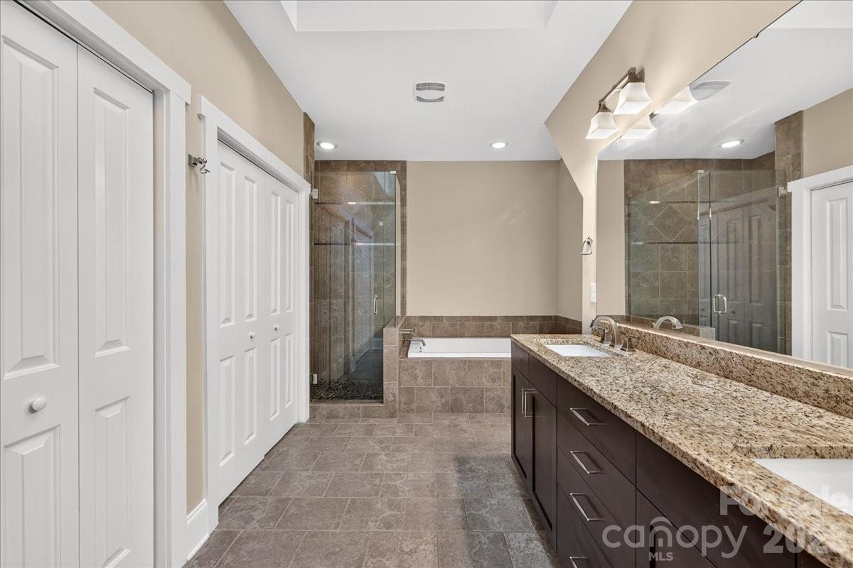 729 Charles Avenue Property Photo 23