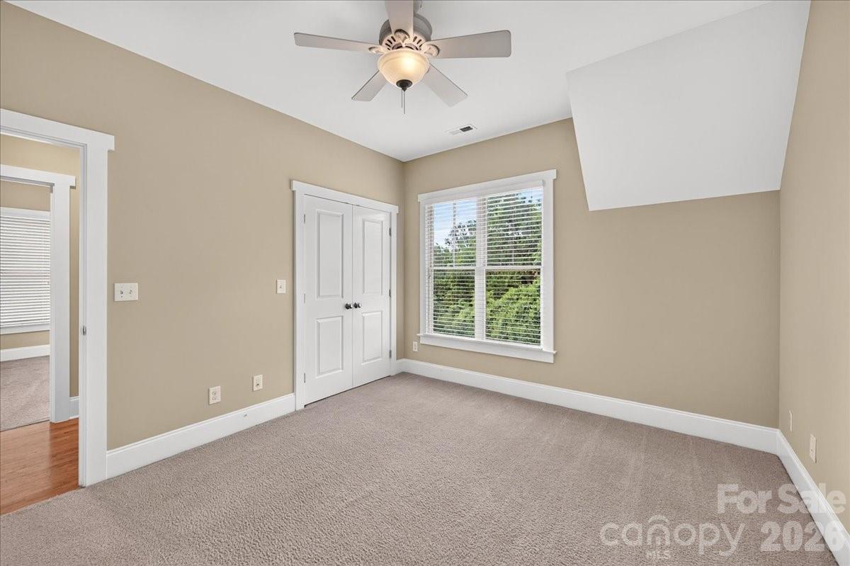 729 Charles Avenue Property Photo 27