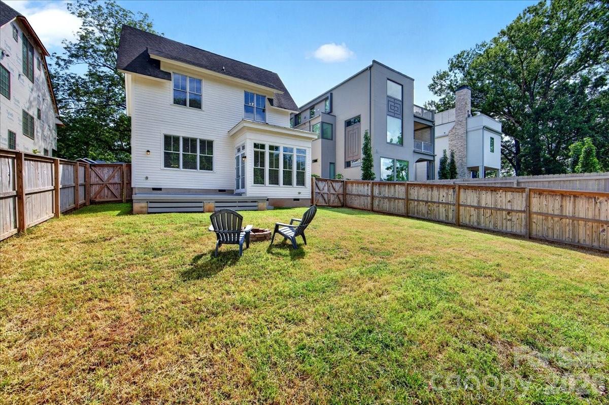 729 Charles Avenue Property Photo 33