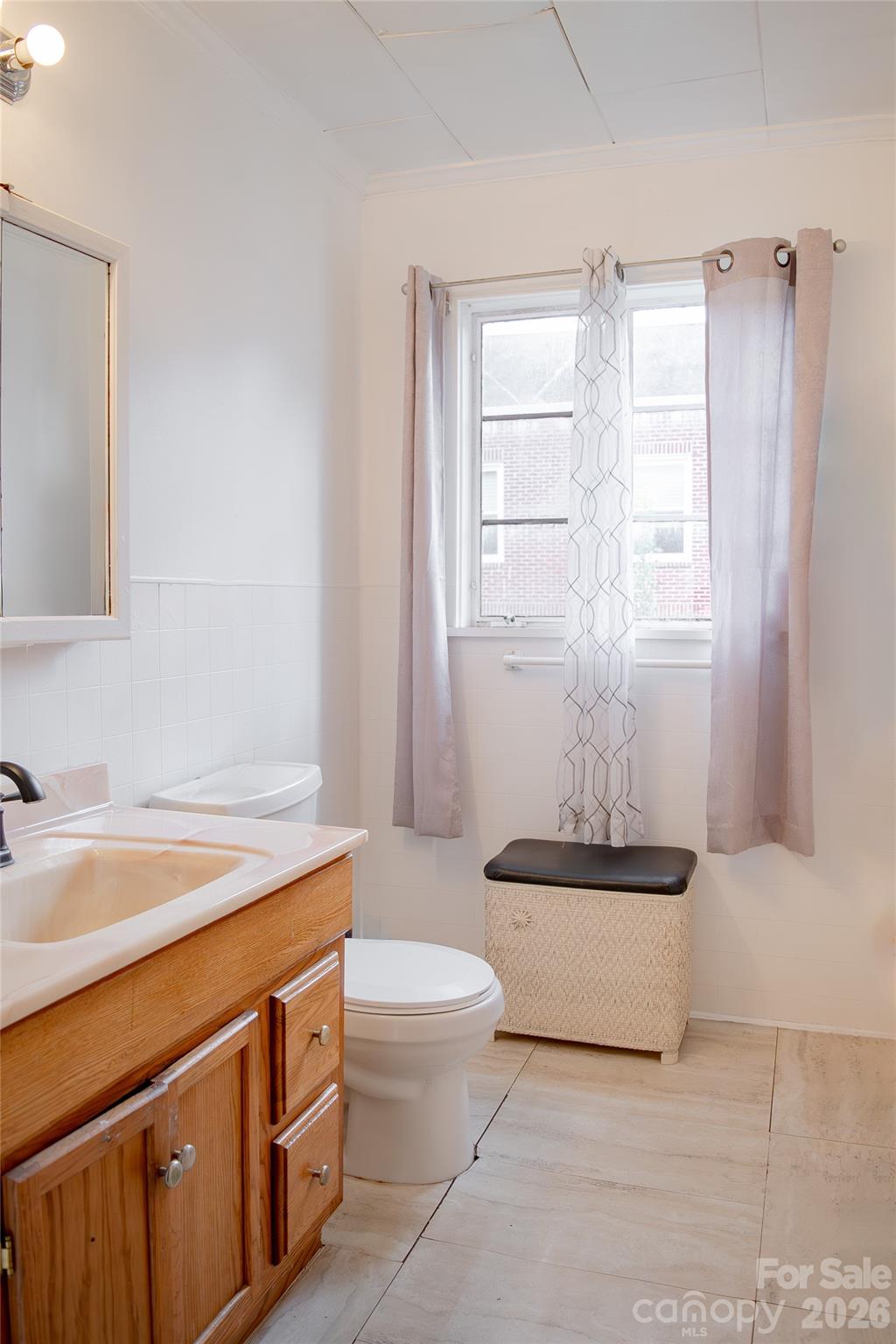 412 1st Avenue Property Photo 9