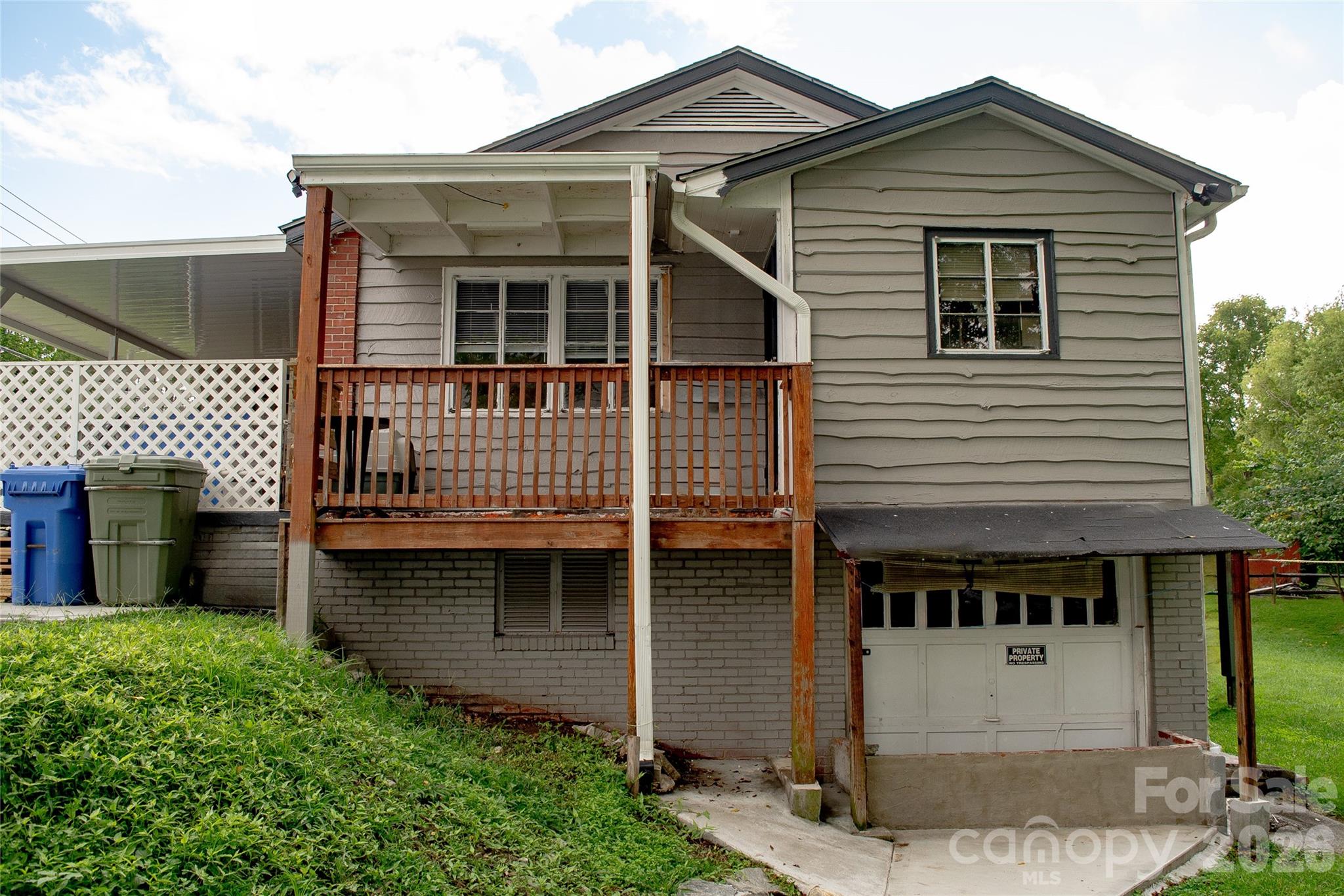 412 1st Avenue Property Photo 12