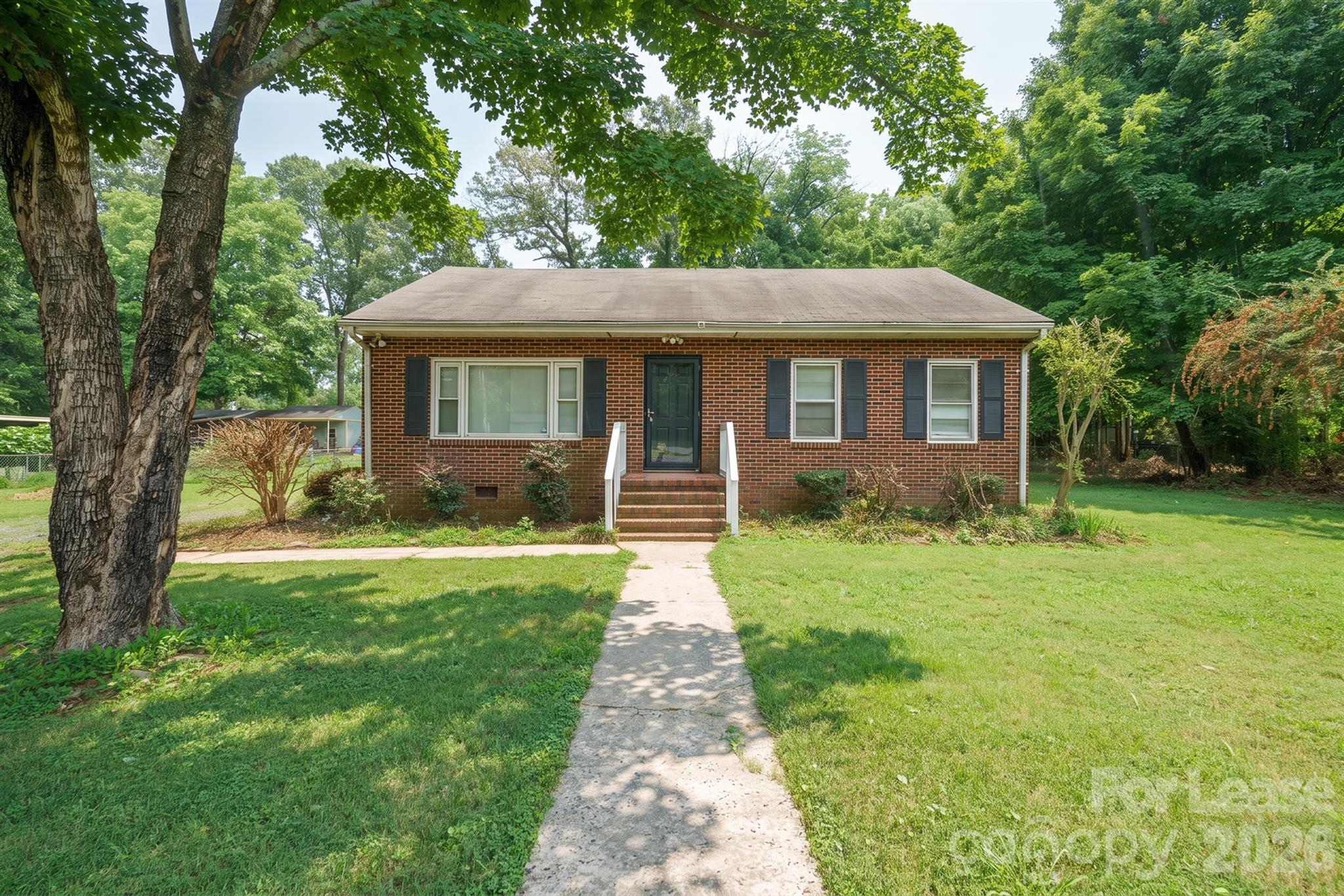 7122 Mallard Creek Road Property Photo 1