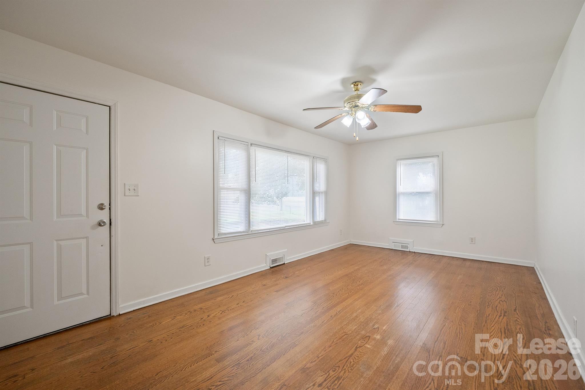 7122 Mallard Creek Road Property Photo 3