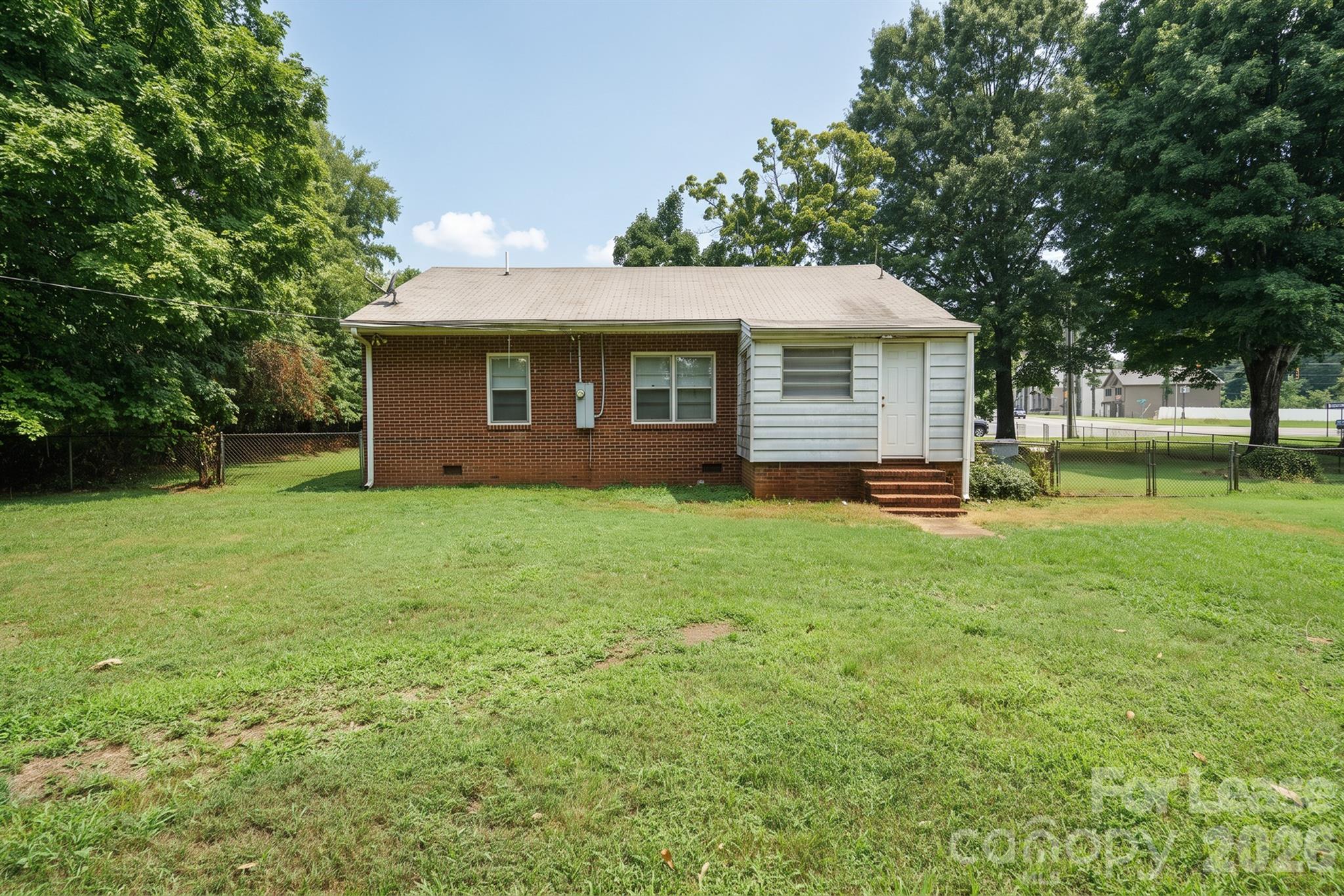 7122 Mallard Creek Road Property Photo 18