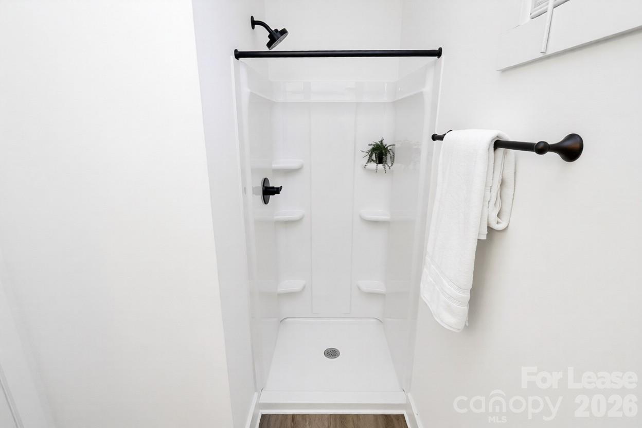 1114 Ivan Drive Property Photo 6