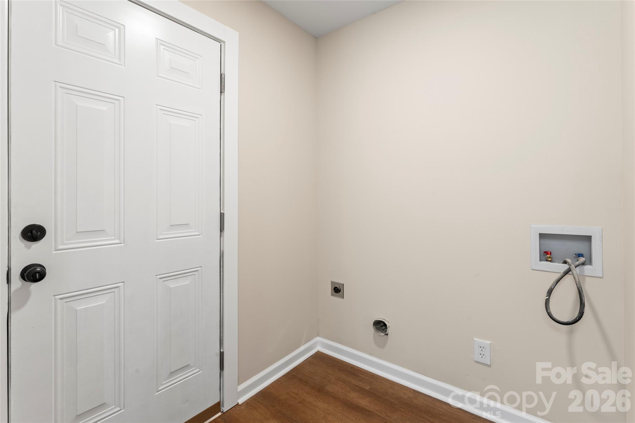 5316 Rupert Lane Property Photo 27